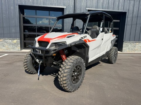 2027 Polaris General XP 4 1000 Sport