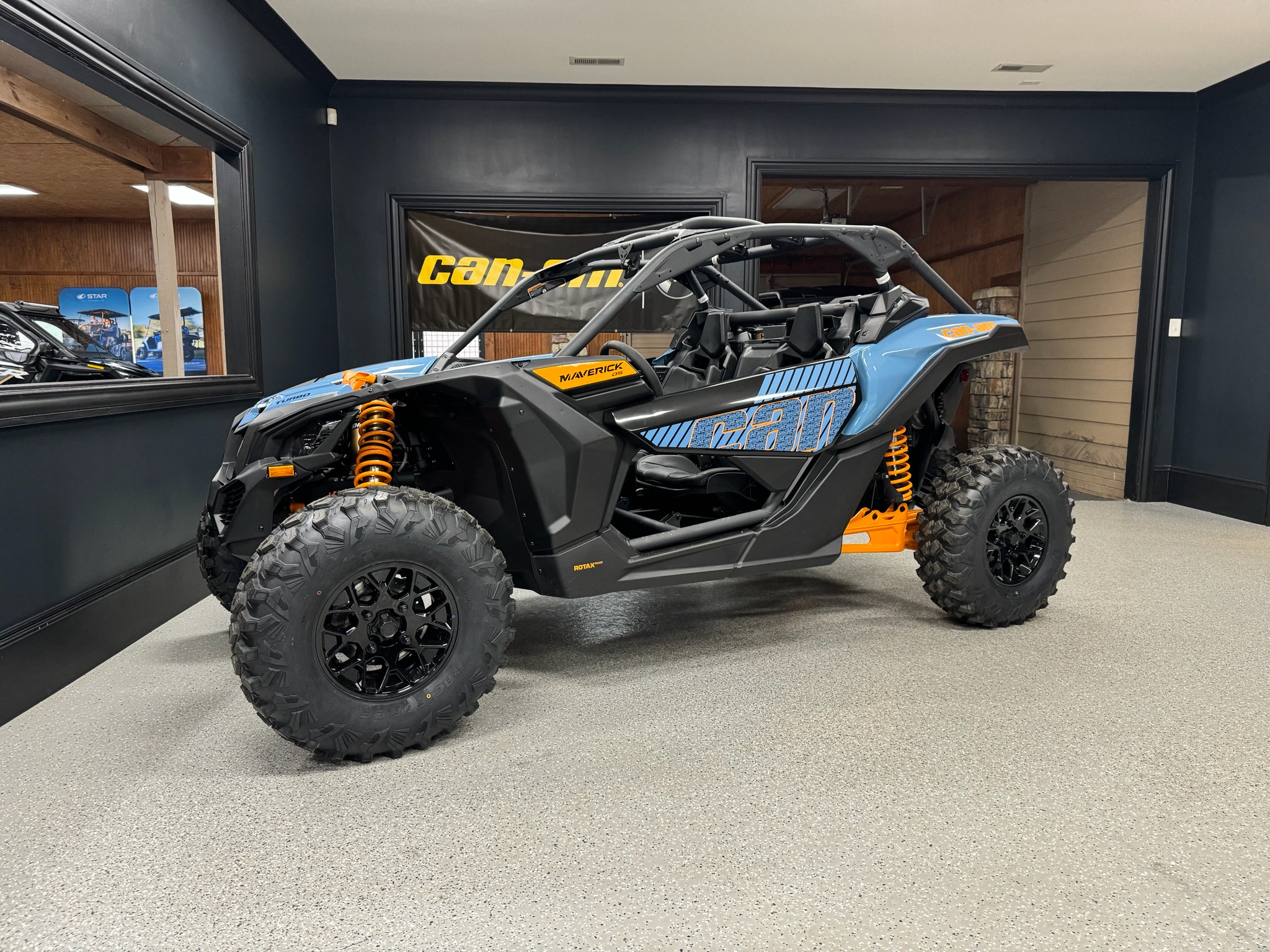 2026 Can-Am™ Maverick X3 DS TURBO 1