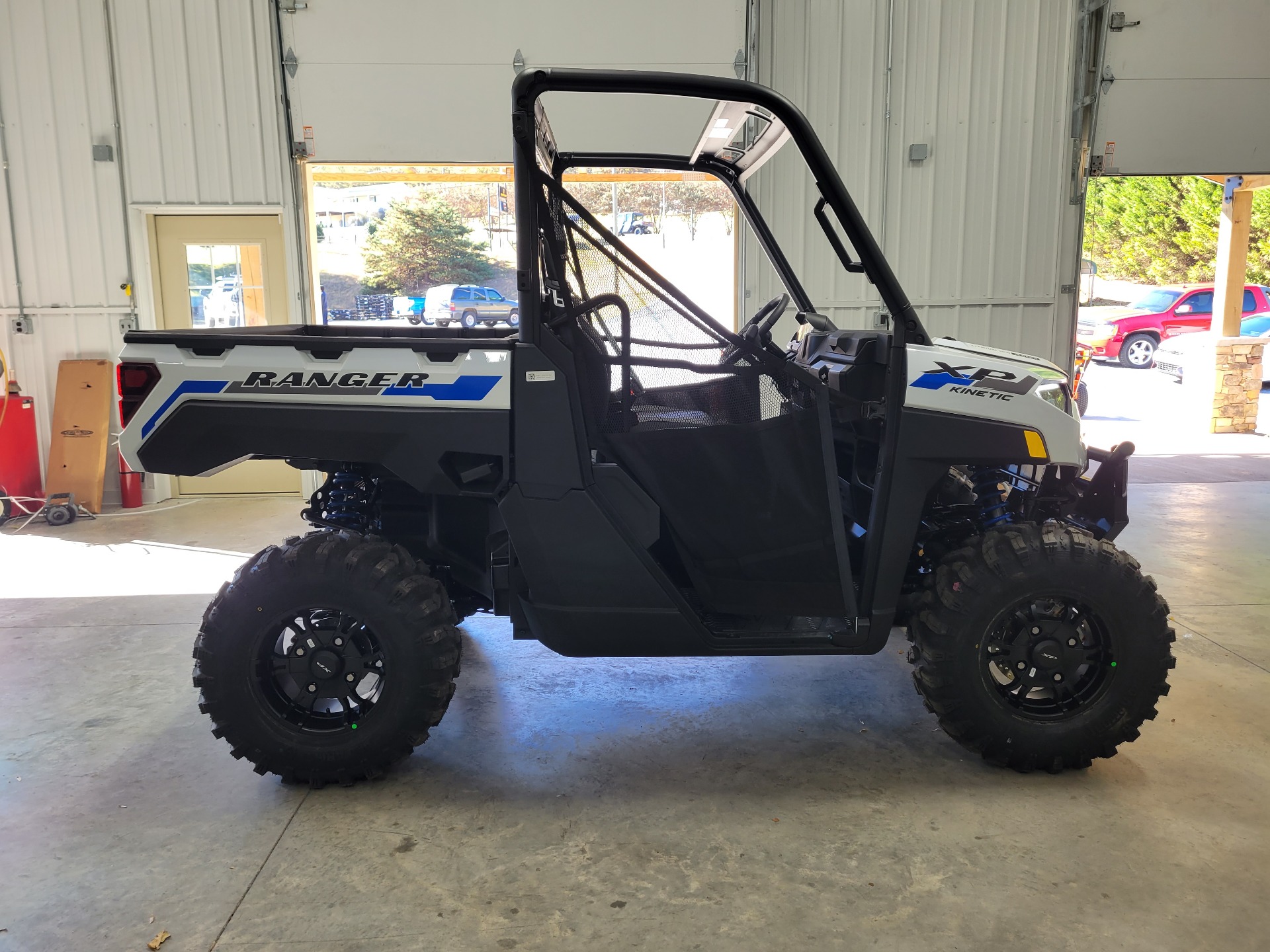 2024 Polaris Ranger XP Kinetic Premium in Marion, North Carolina - Photo 6