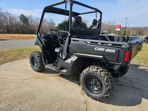 2026 Can-Am™ Defender HD7 4