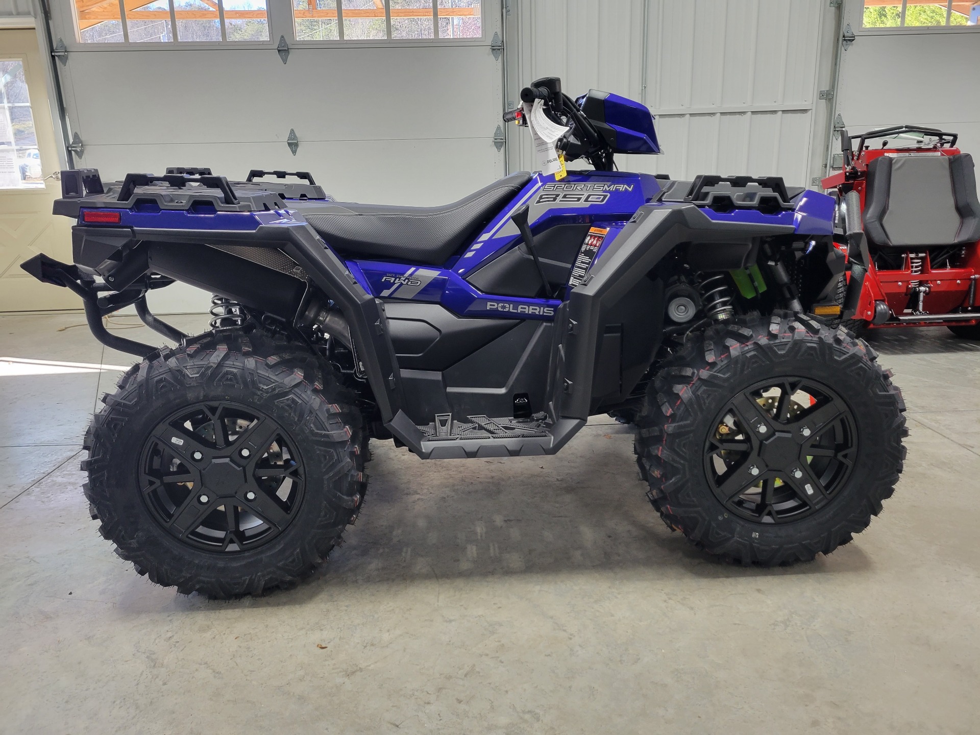 2024 Polaris Sportsman 850 Ultimate Trail in Marion, North Carolina - Photo 6