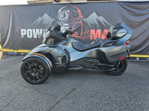 2018 Can-Am Spyder RT Limited — photo 1 of 18