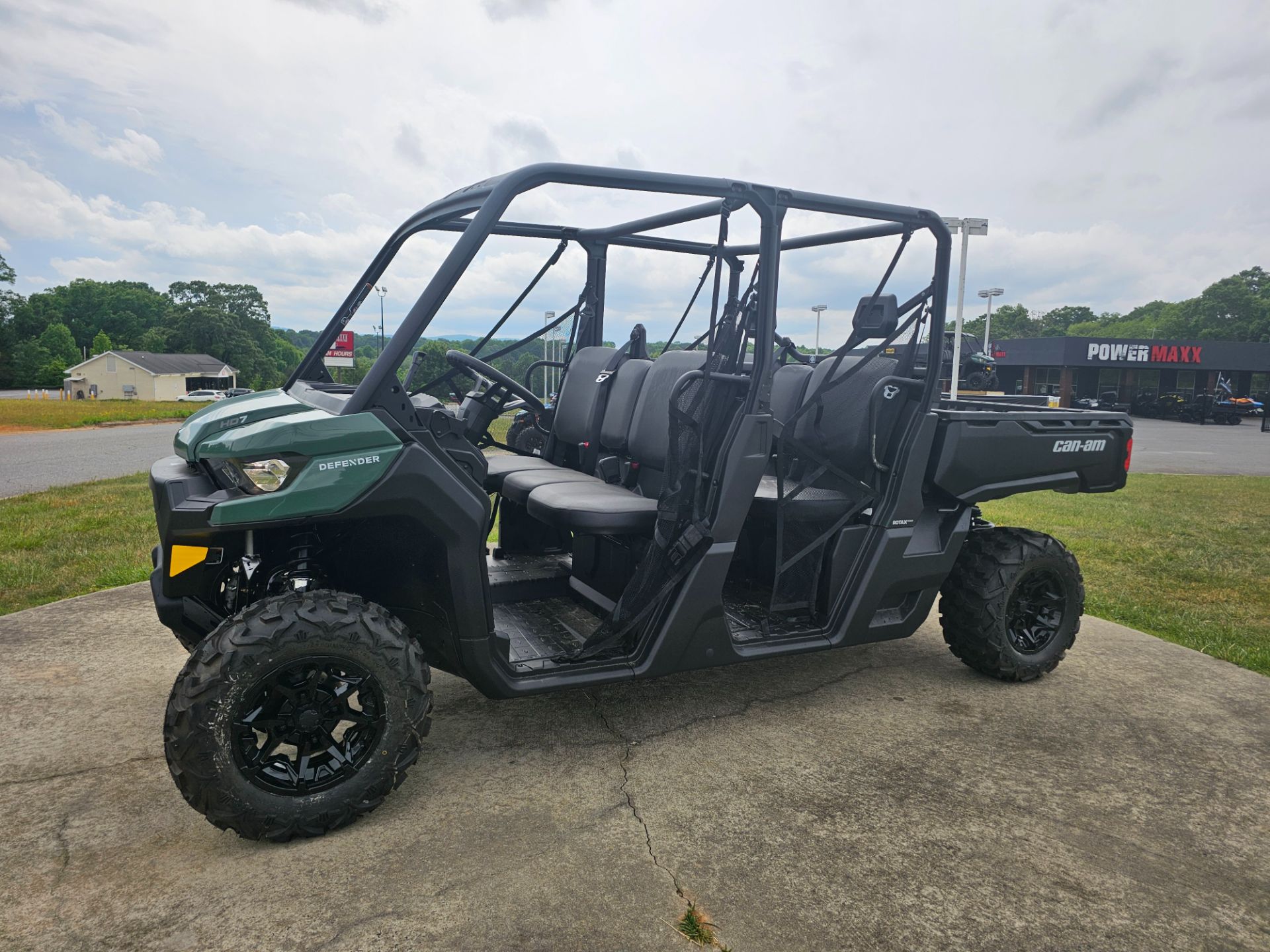 2026 Can-Am Defender MAX DPS HD7