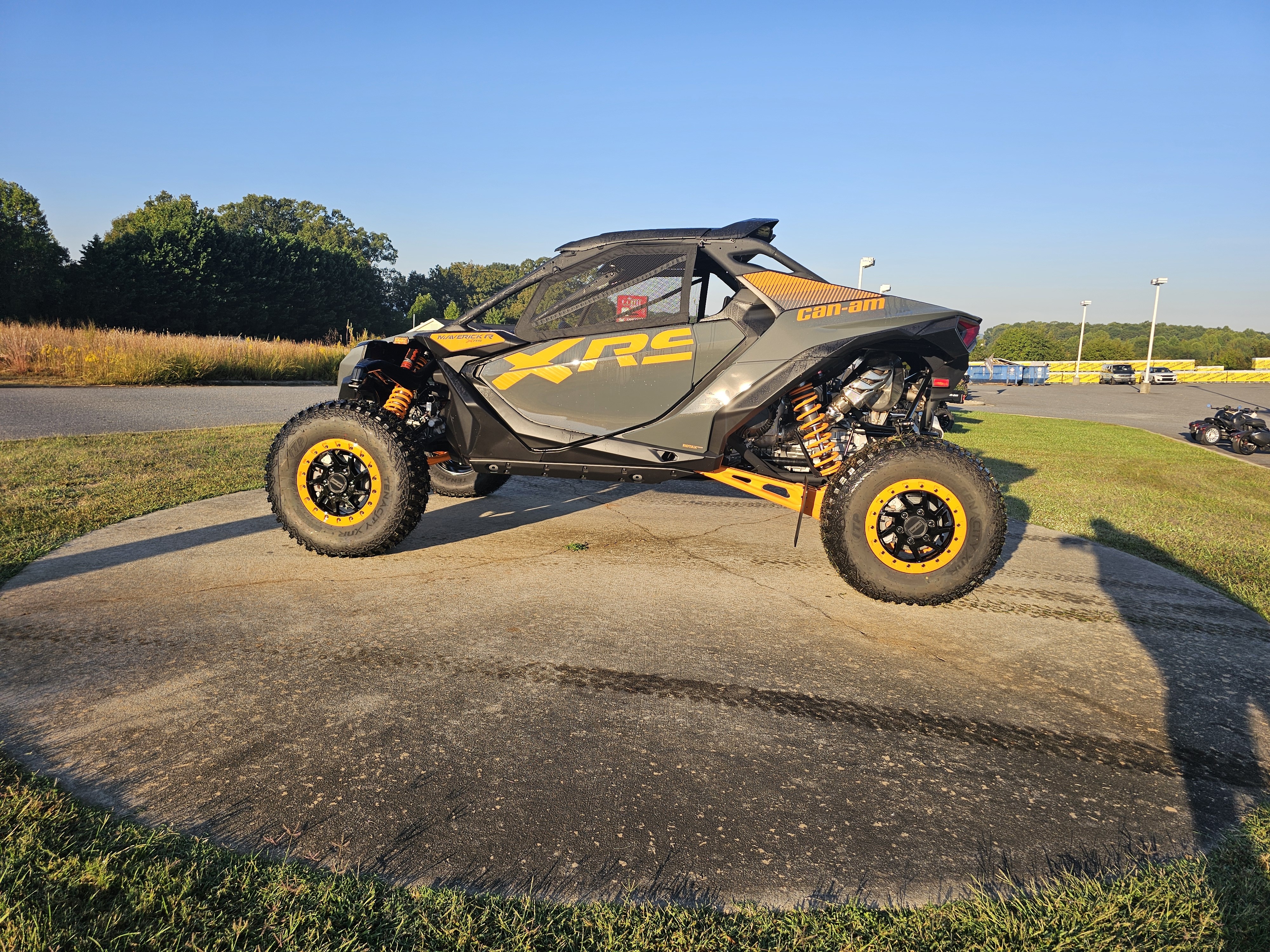 2027 Can-Am Maverick R X RS for sale 1279380