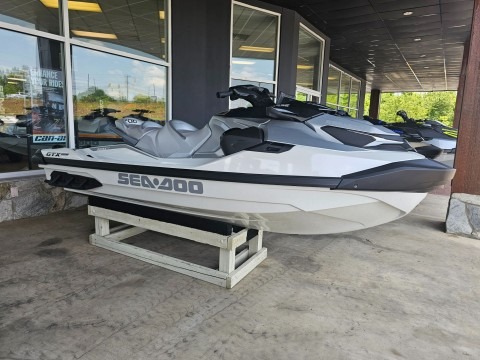 2026 Sea-Doo GTX Limited 325 3