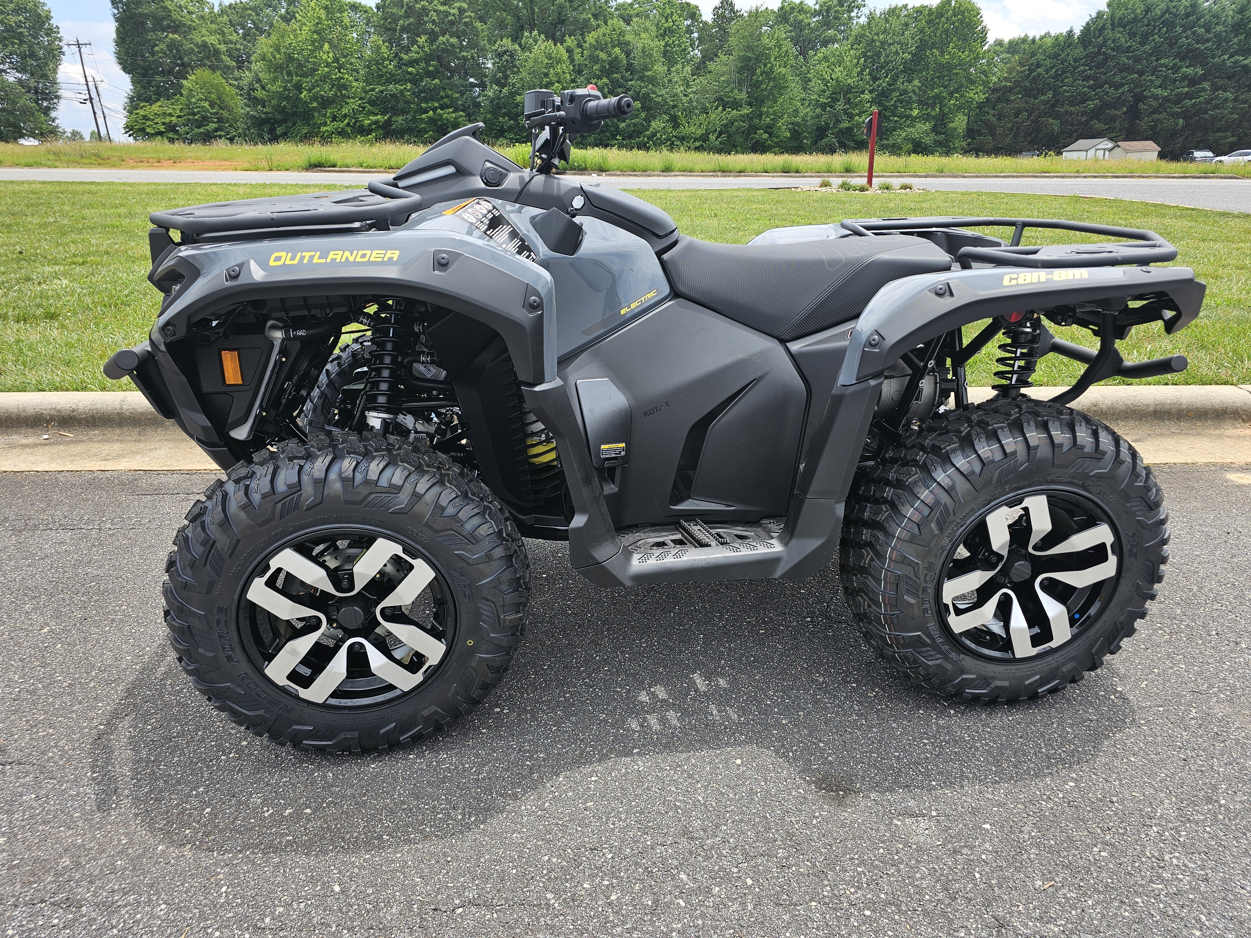 2026 Can-Am Outlander Electric