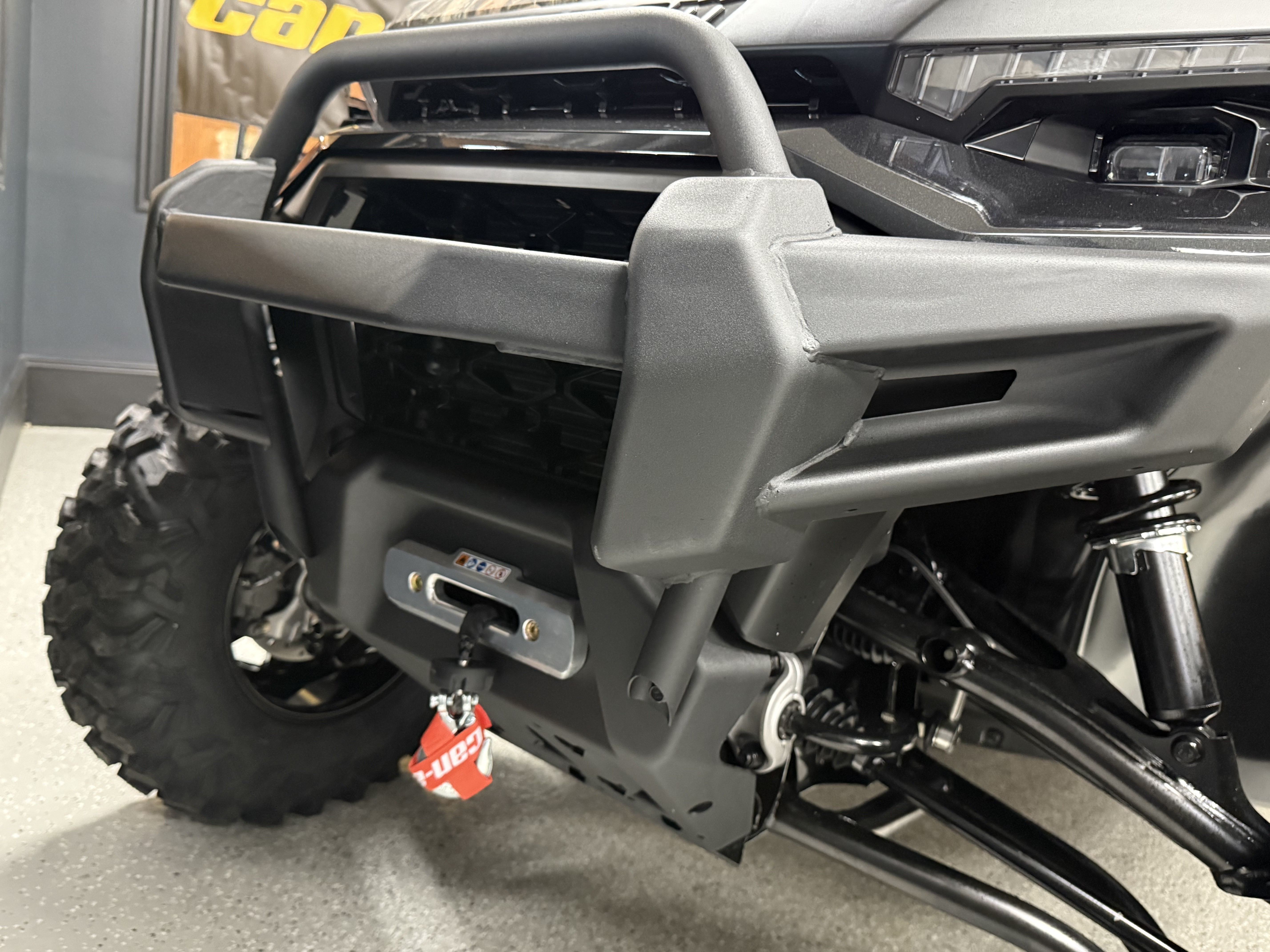 2026 Can-Am™ Defender MAX Limited HD11 9