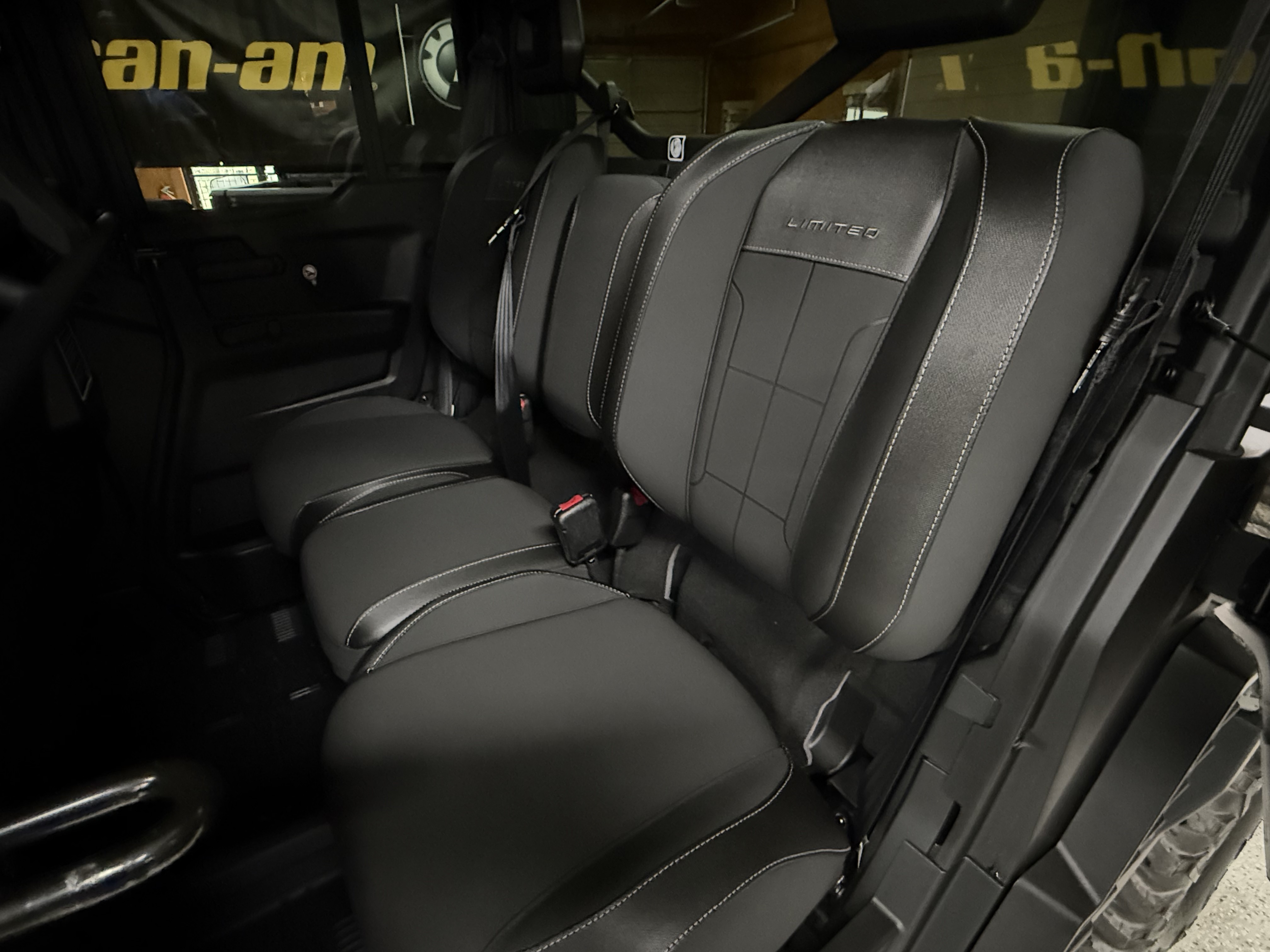 2026 Can-Am™ Defender MAX Limited HD11 11