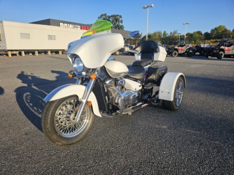2013 Suzuki Boulevard C50T — photo 1 of 10