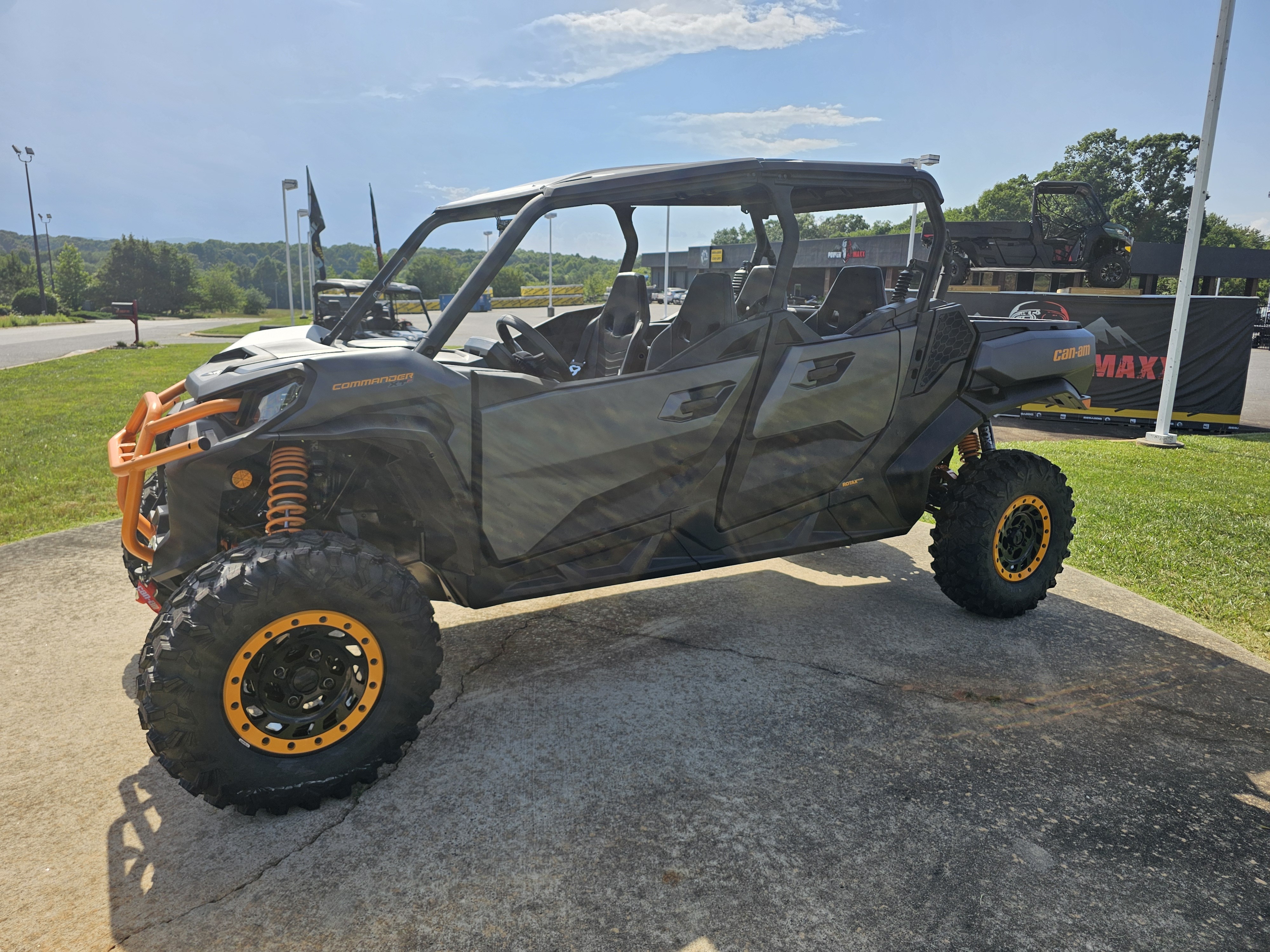 2026 Can-Am Commander MAX XT-P