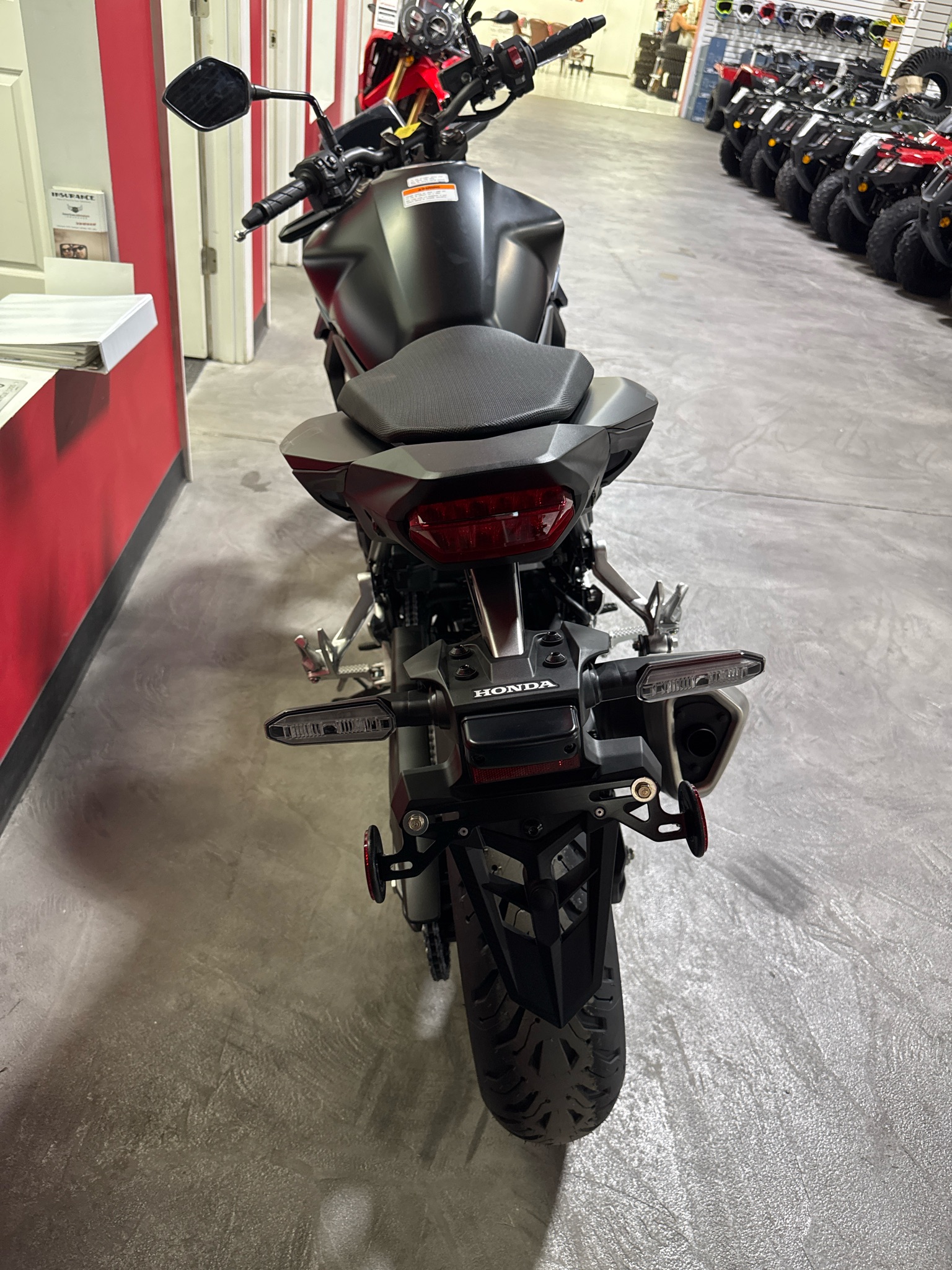 2026 Honda CB750 Hornet E-Clutch 3