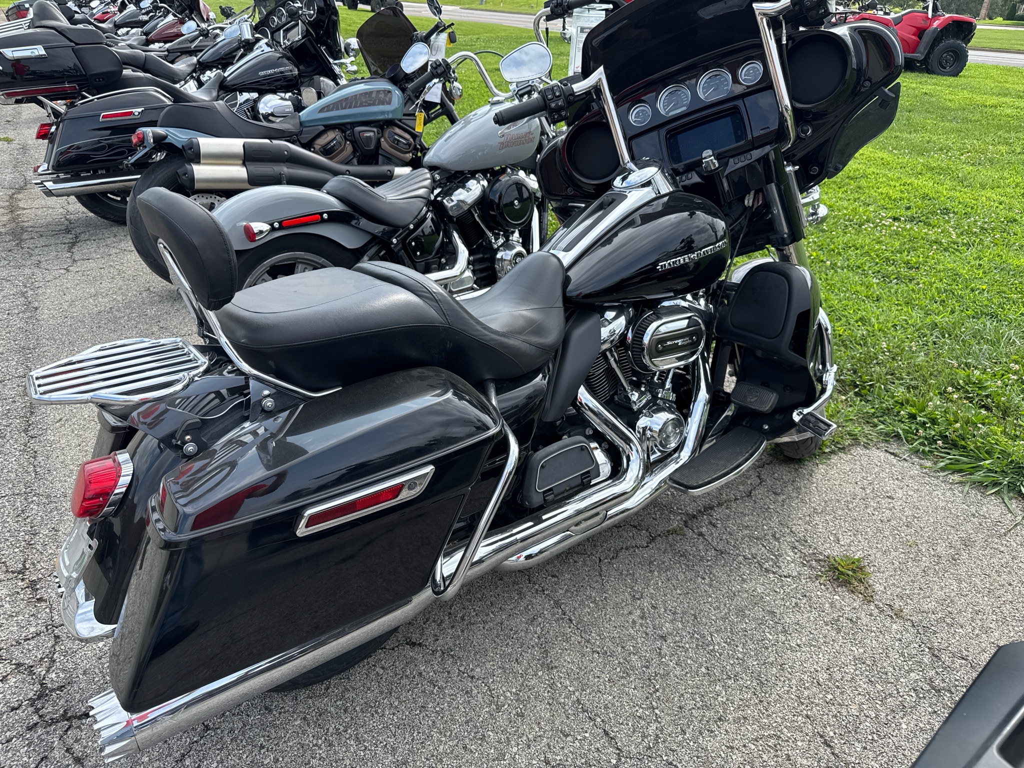 2019 Harley-Davidson Electra Glide® Ultra Classic® 3