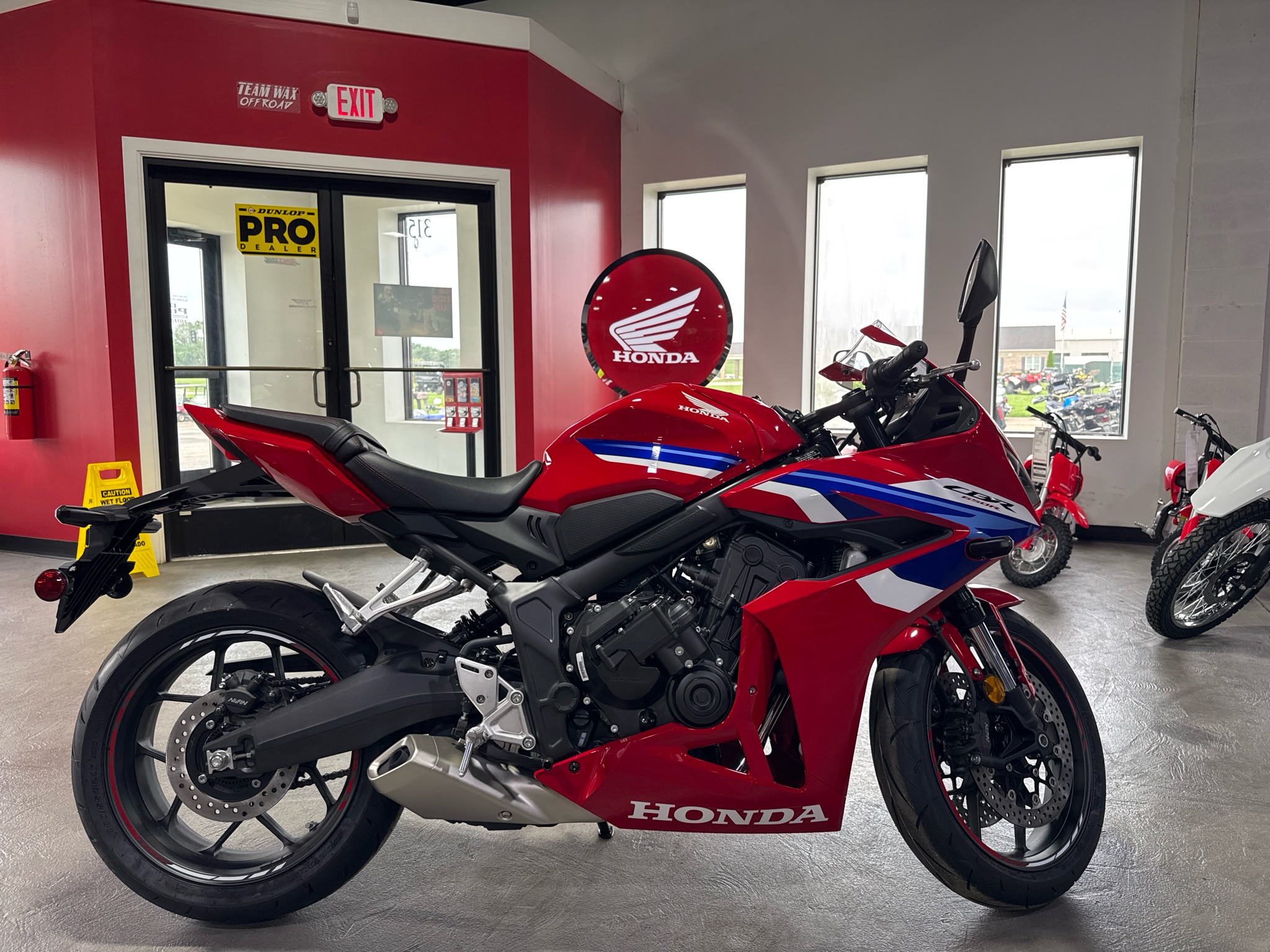 2026 Honda CBR650R E-Clutch 3