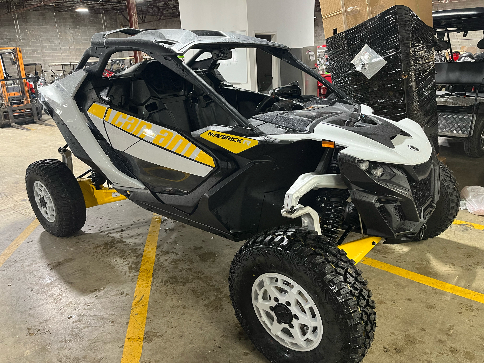 New 2024 Can-Am Maverick R, Elizabethtown KY | Specs, Price