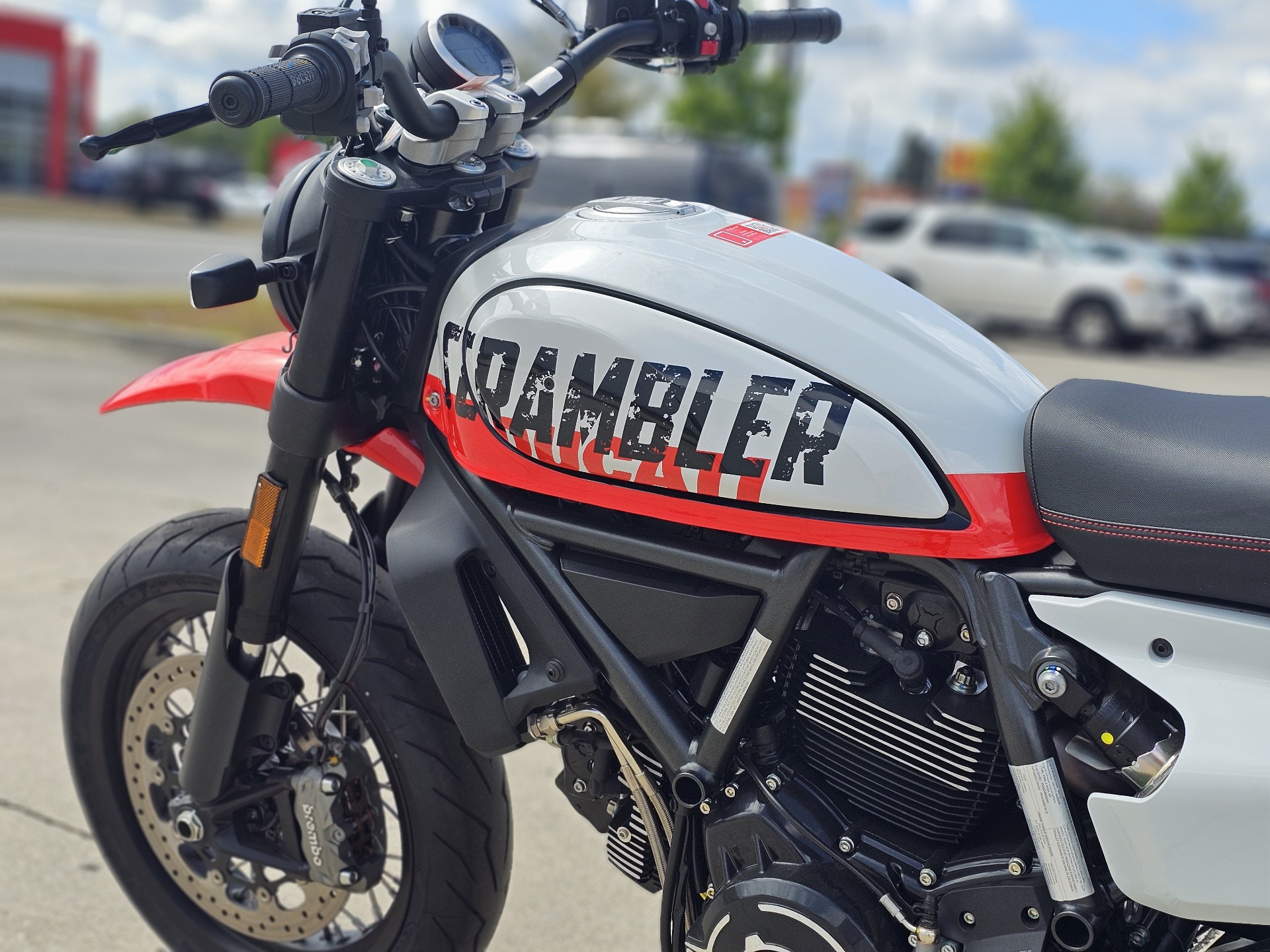 2023 Ducati Scrambler Urban Motard in Chattanooga, Tennessee - Photo 4