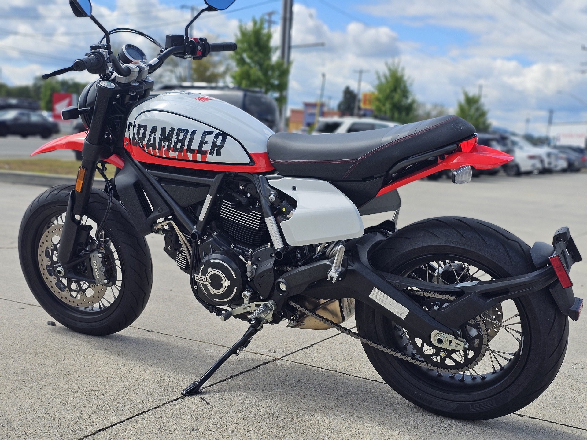 2023 Ducati Scrambler Urban Motard in Chattanooga, Tennessee - Photo 5