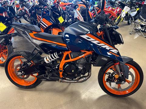 2025 KTM 390 Duke in Chattanooga, Tennessee - Photo 1