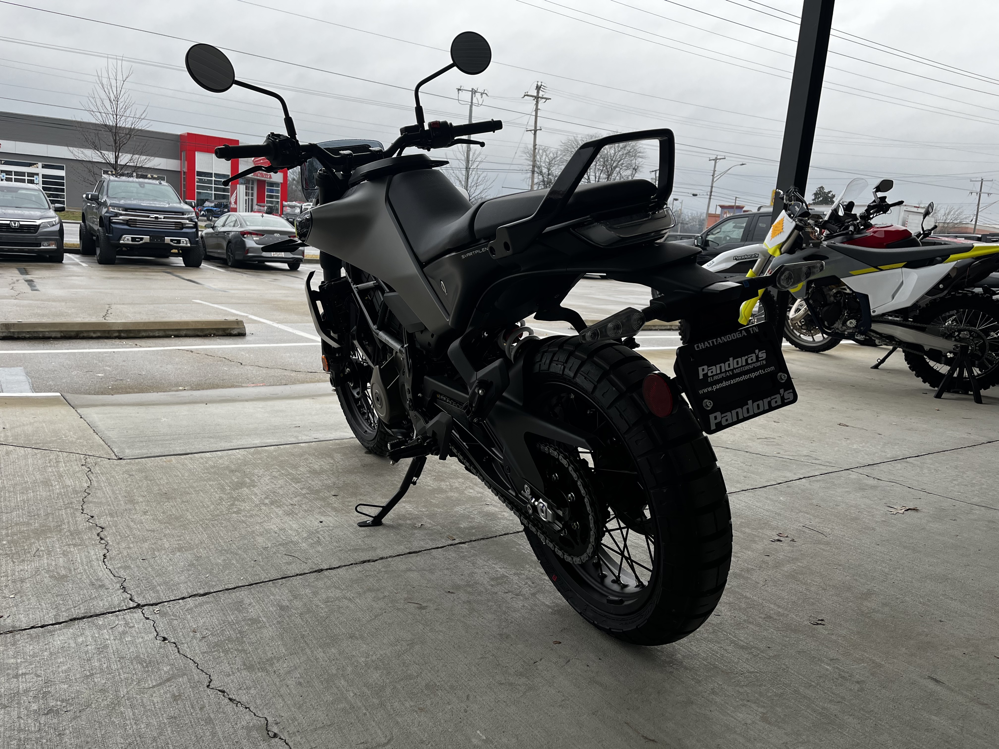 2024 Husqvarna Svartpilen 401 in Chattanooga, Tennessee - Photo 5