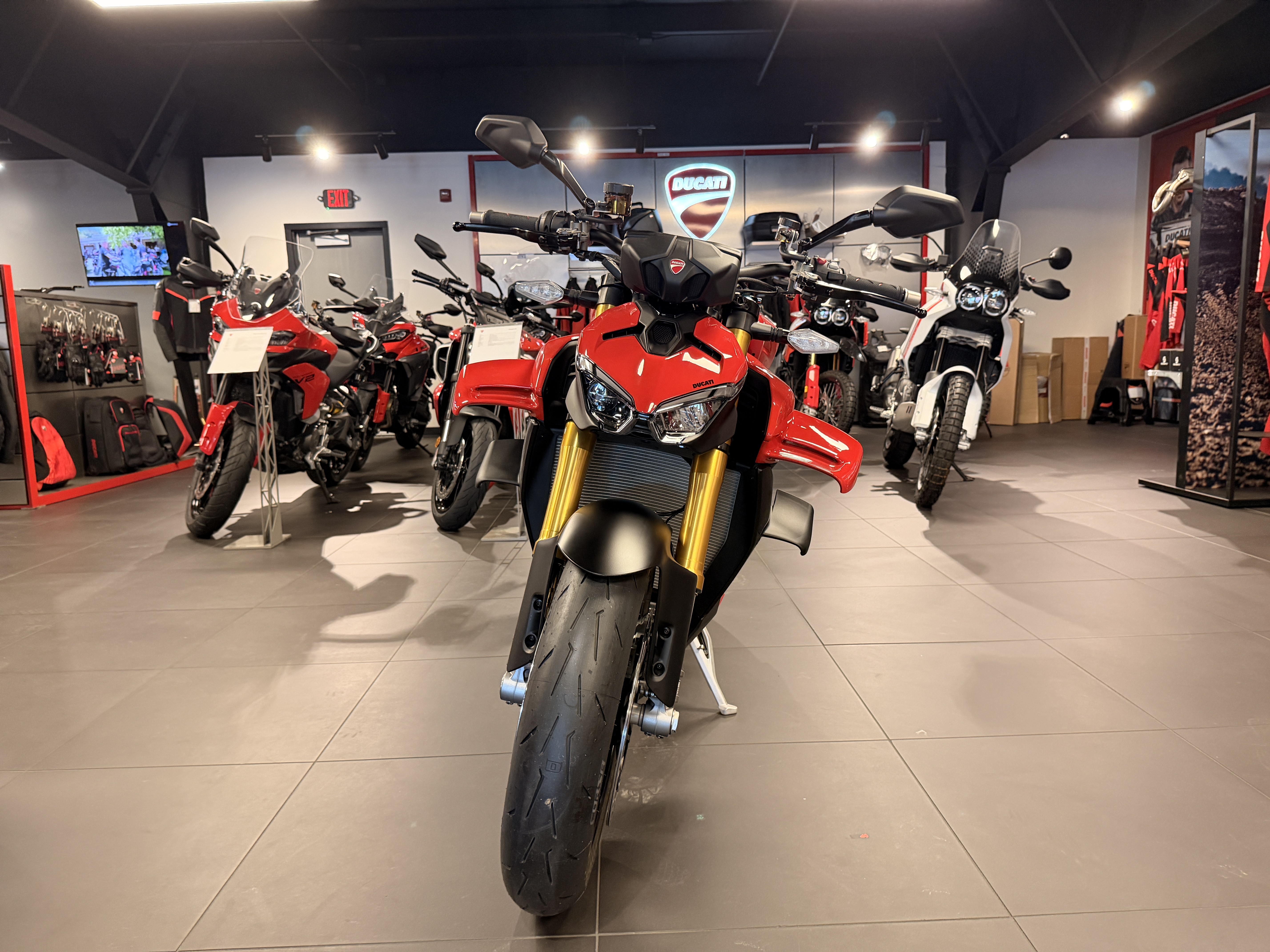 2026 Ducati Streetfighter V4 S in Chattanooga, Tennessee - Photo 3