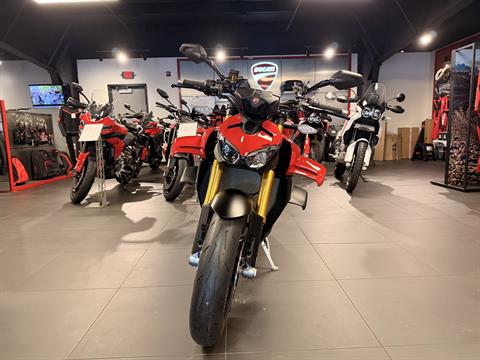 2026 Ducati Streetfighter V4 S in Chattanooga, Tennessee - Photo 3