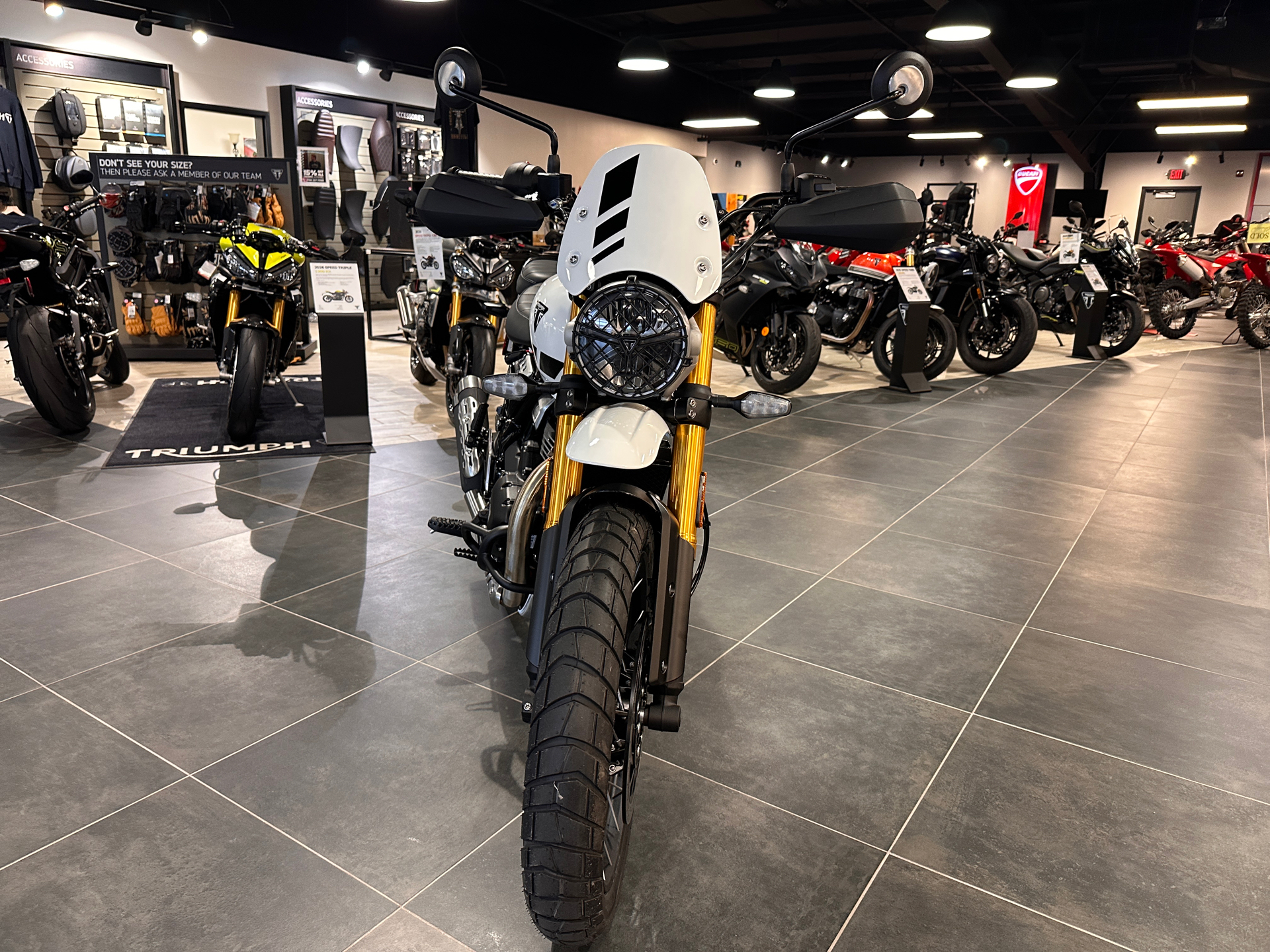2026 Triumph Scrambler 400 XC in Chattanooga, Tennessee - Photo 2