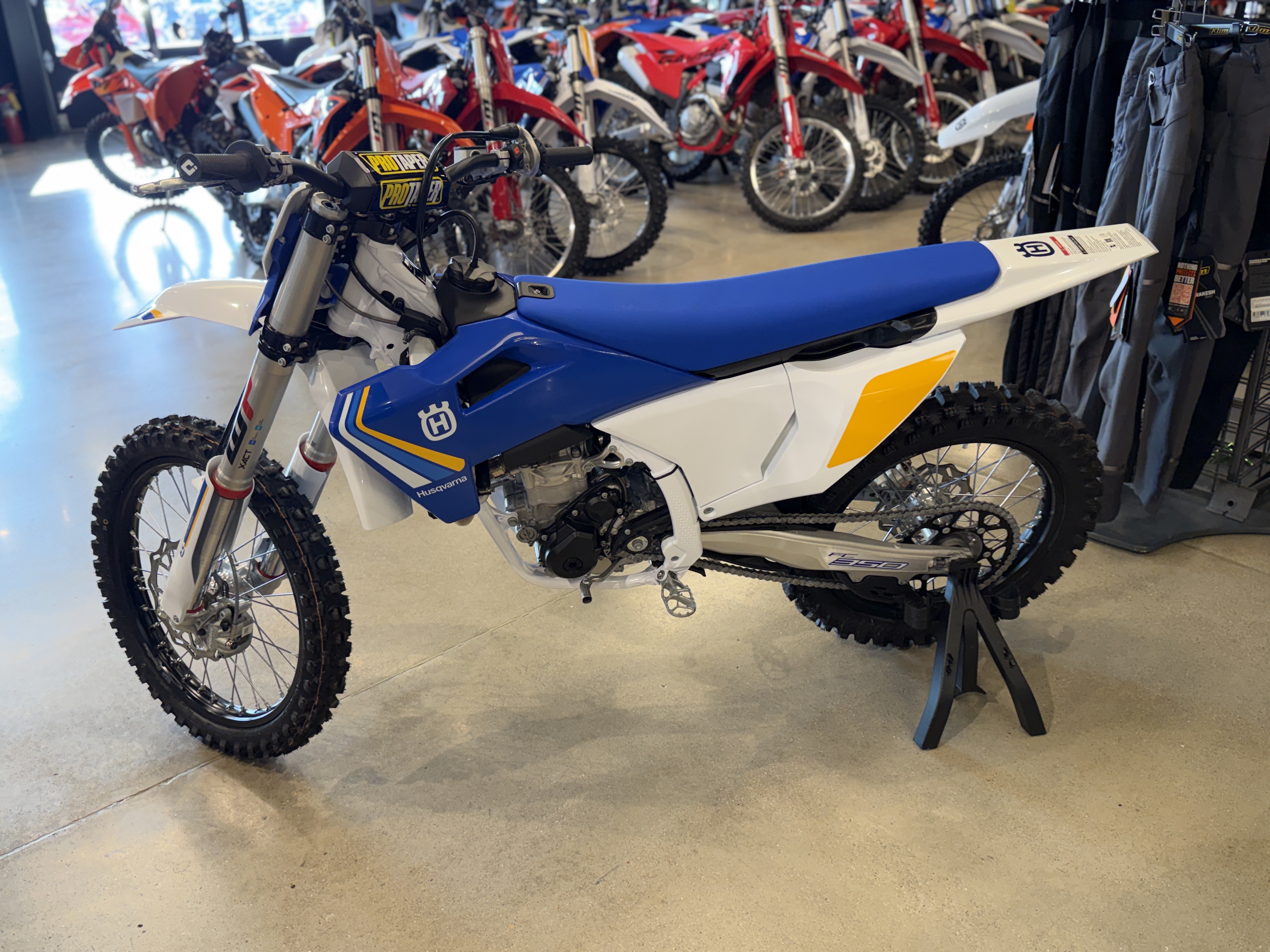 2025 Husqvarna FC 350 Heritage in Chattanooga, Tennessee - Photo 2