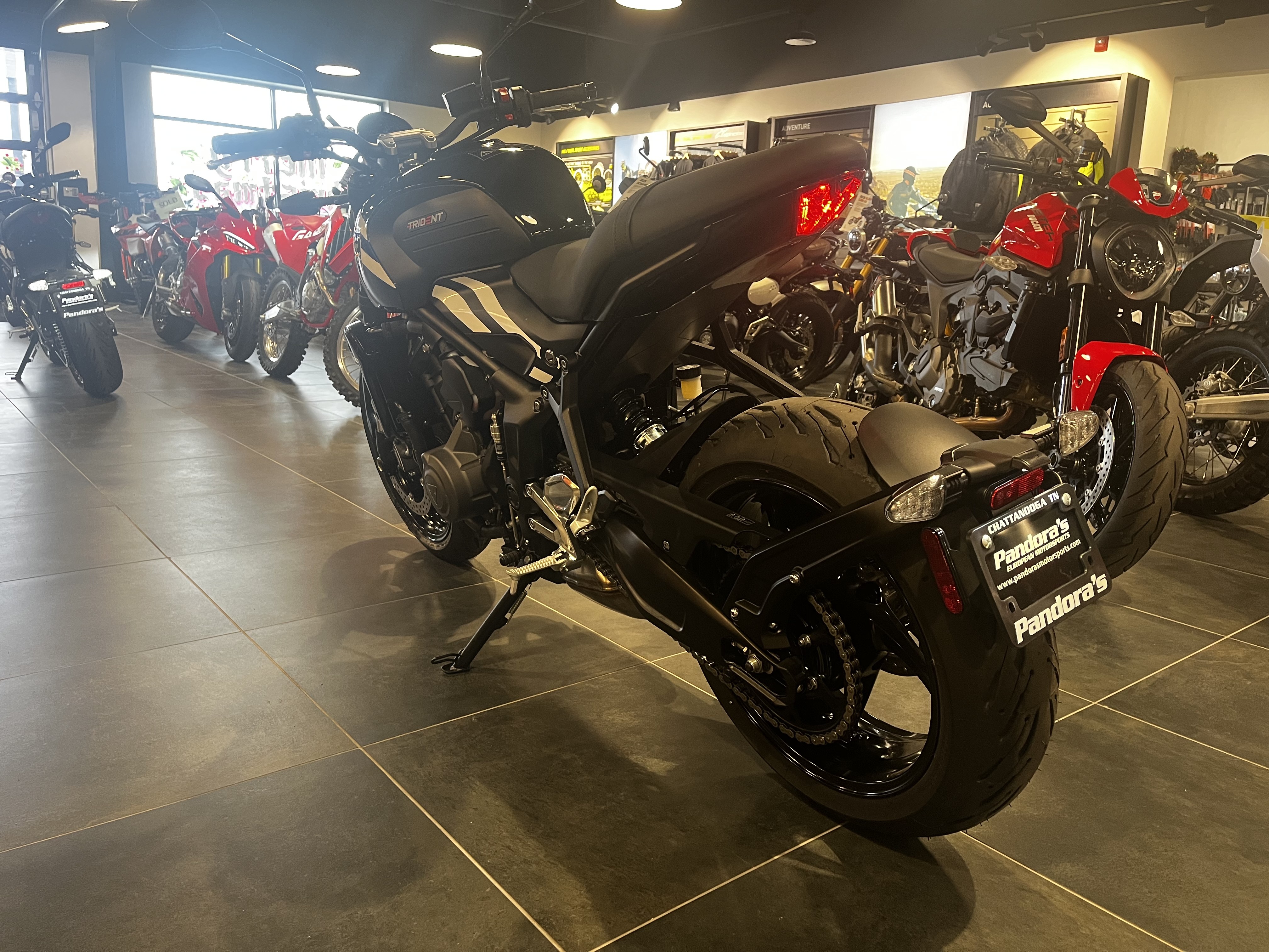 2025 Triumph Trident 660 in Chattanooga, Tennessee - Photo 2