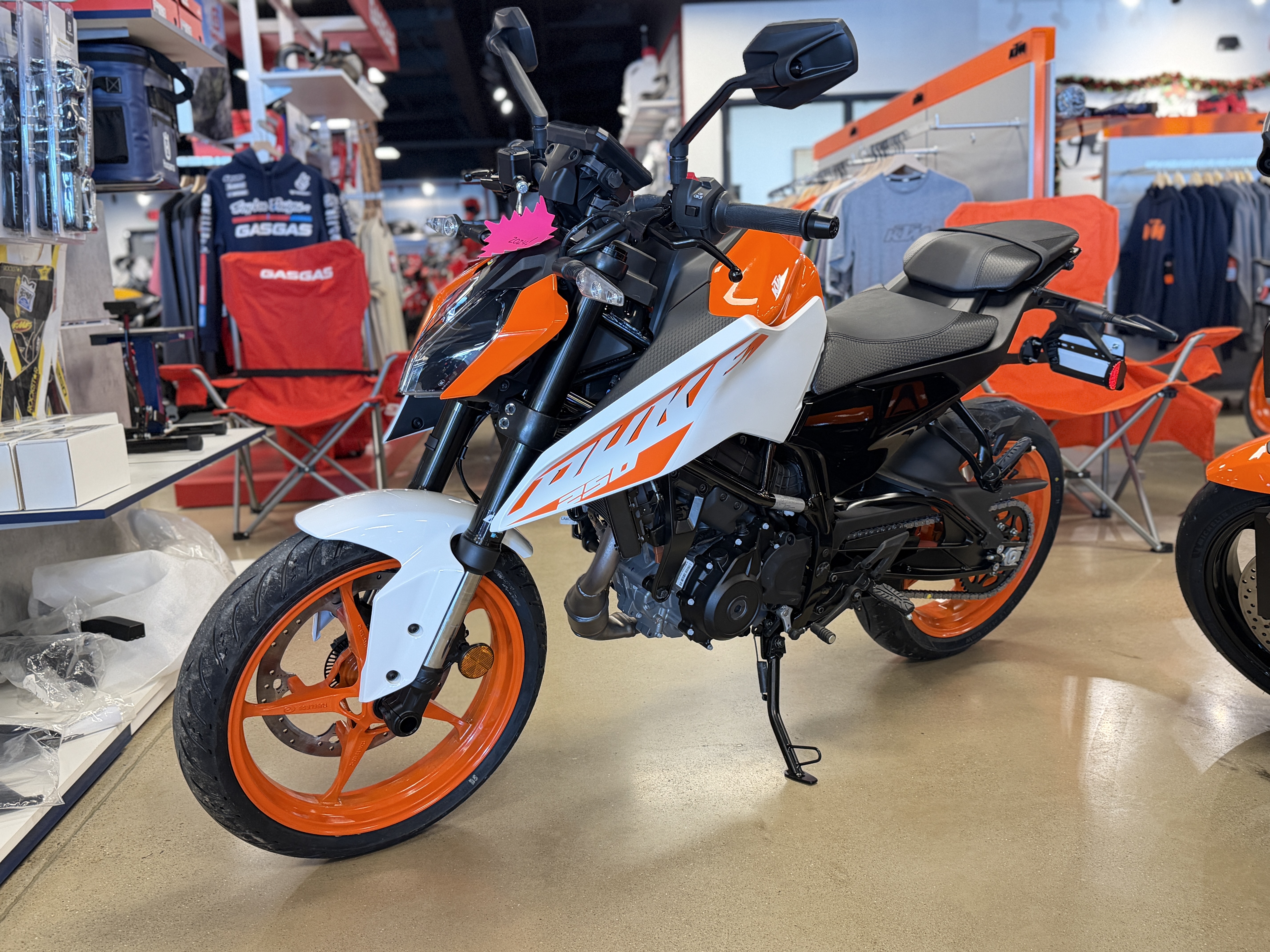 2024 KTM 250 Duke in Chattanooga, Tennessee - Photo 3