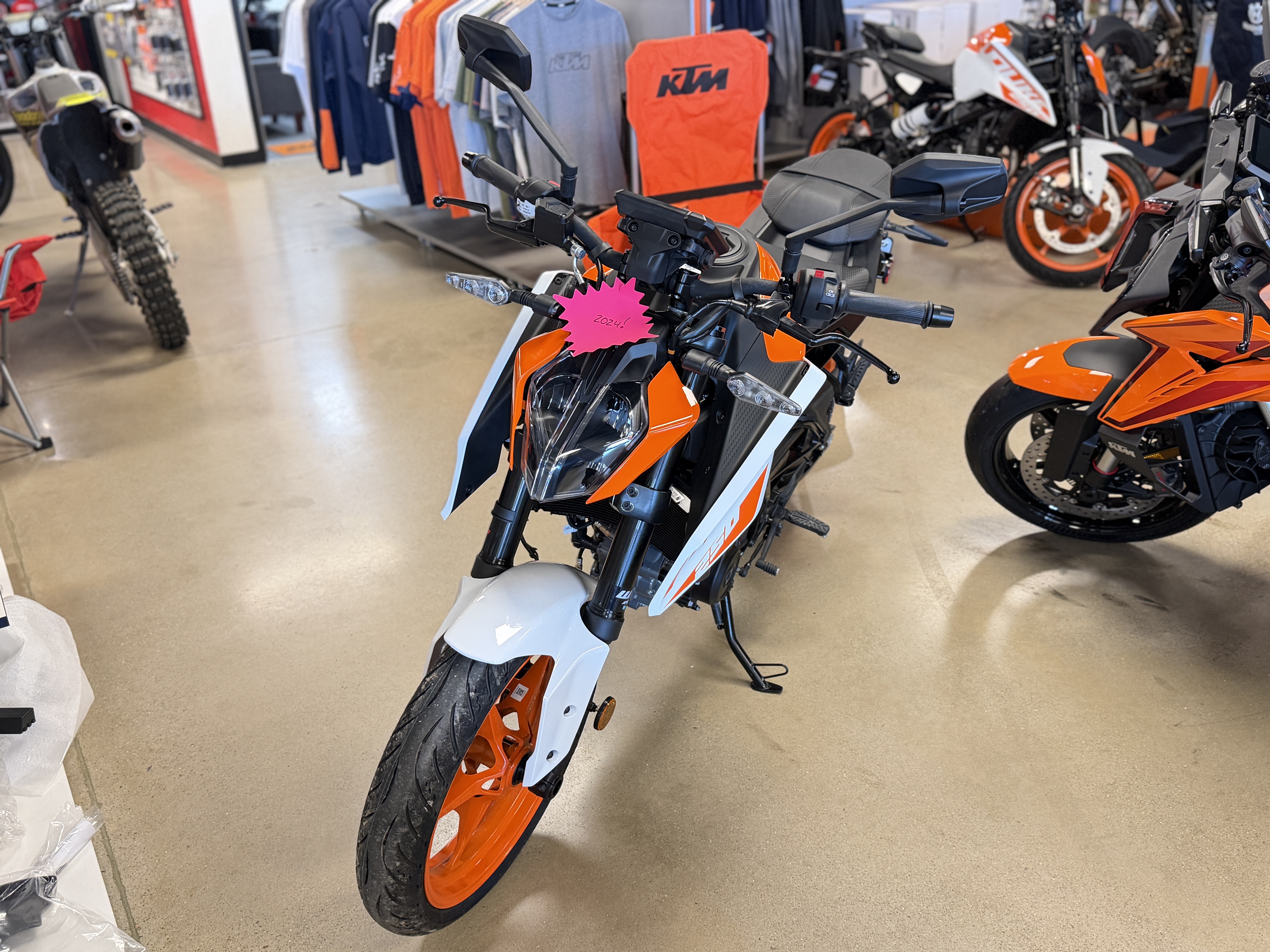 2024 KTM 250 Duke in Chattanooga, Tennessee - Photo 4