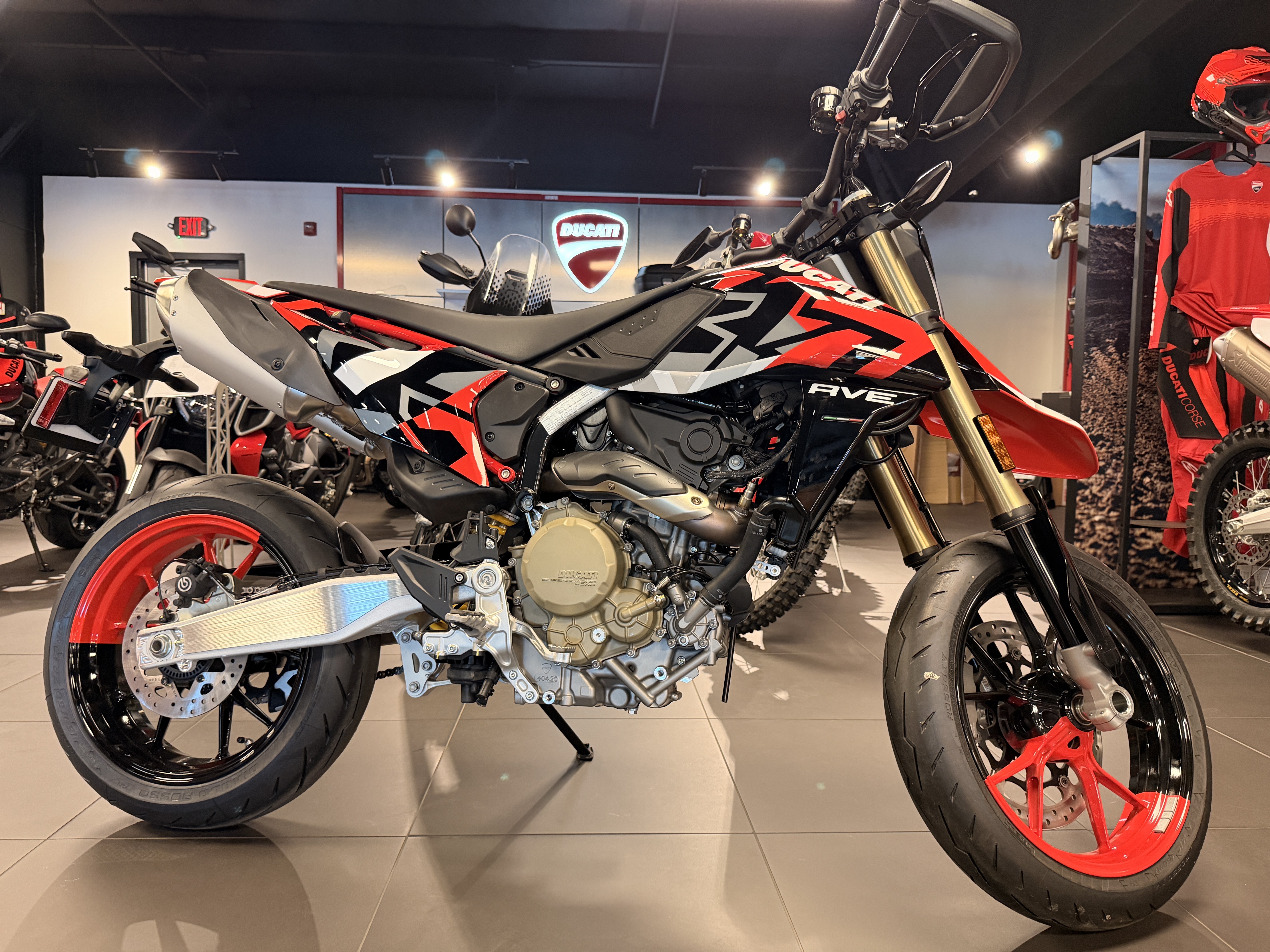 2026 Ducati Hypermotard 698 Mono RVE