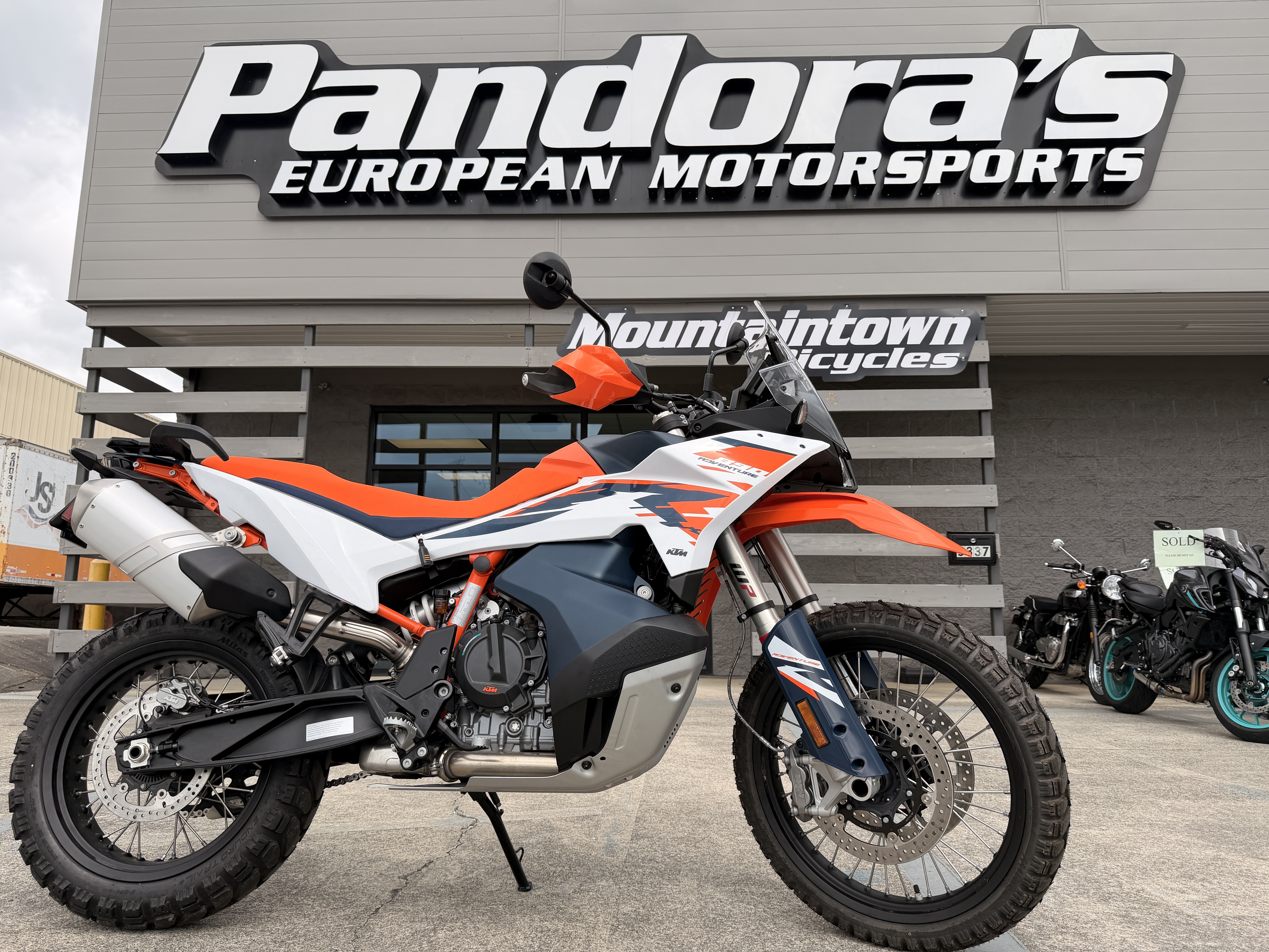 2025 KTM 890 Adventure R in Chattanooga, Tennessee - Photo 2