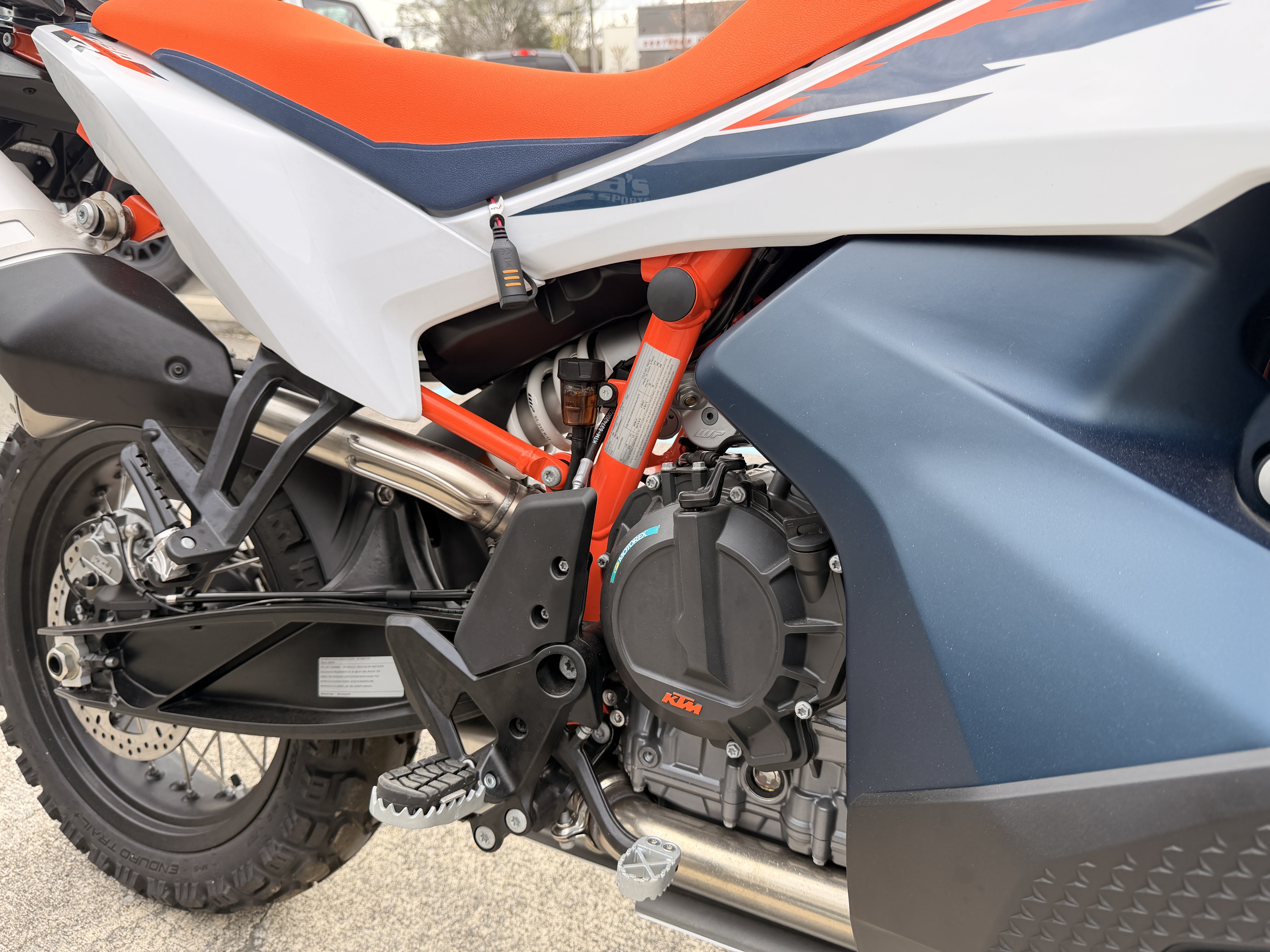 2025 KTM 890 Adventure R in Chattanooga, Tennessee - Photo 8