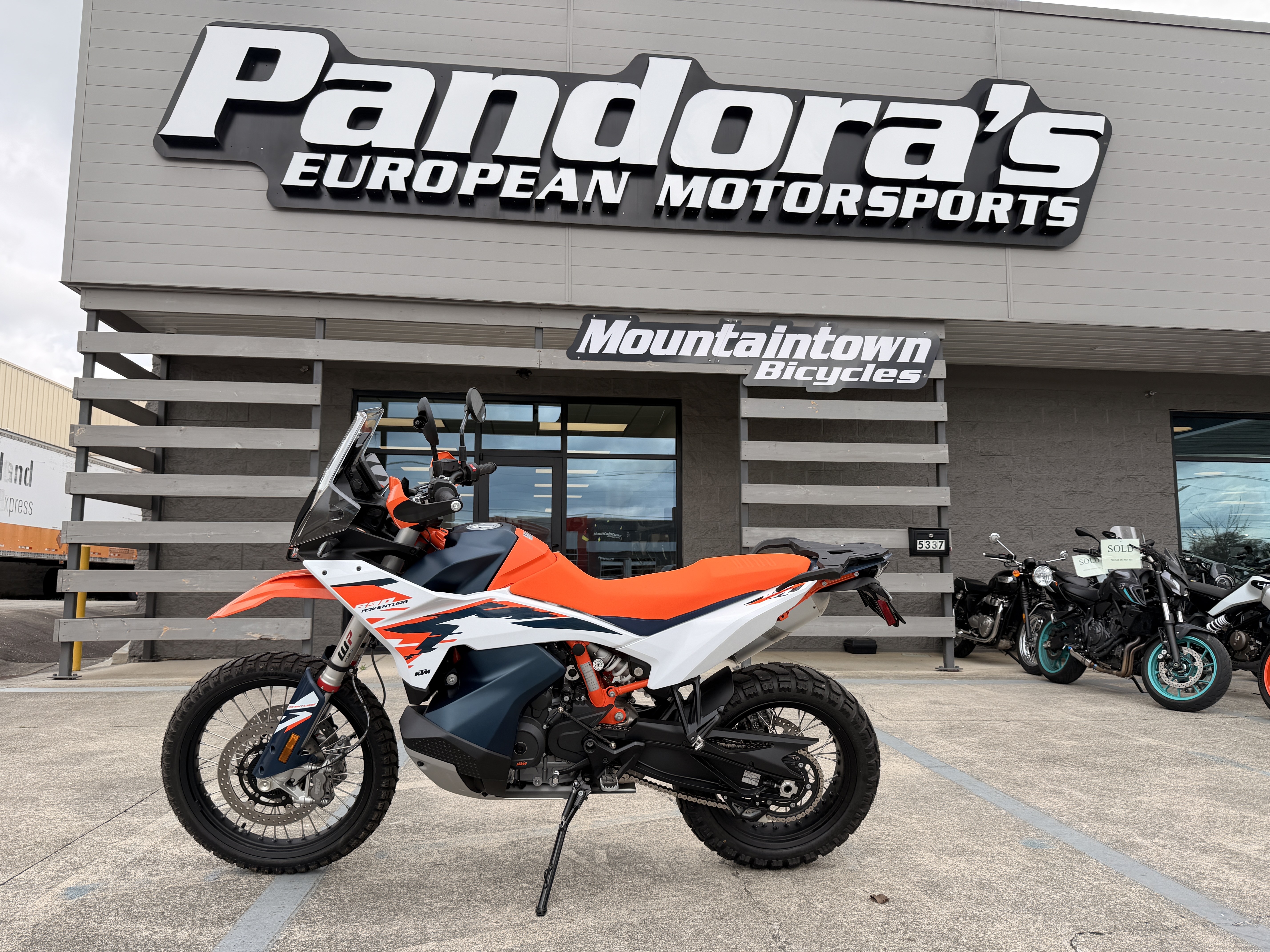 2025 KTM 890 Adventure R in Chattanooga, Tennessee - Photo 10