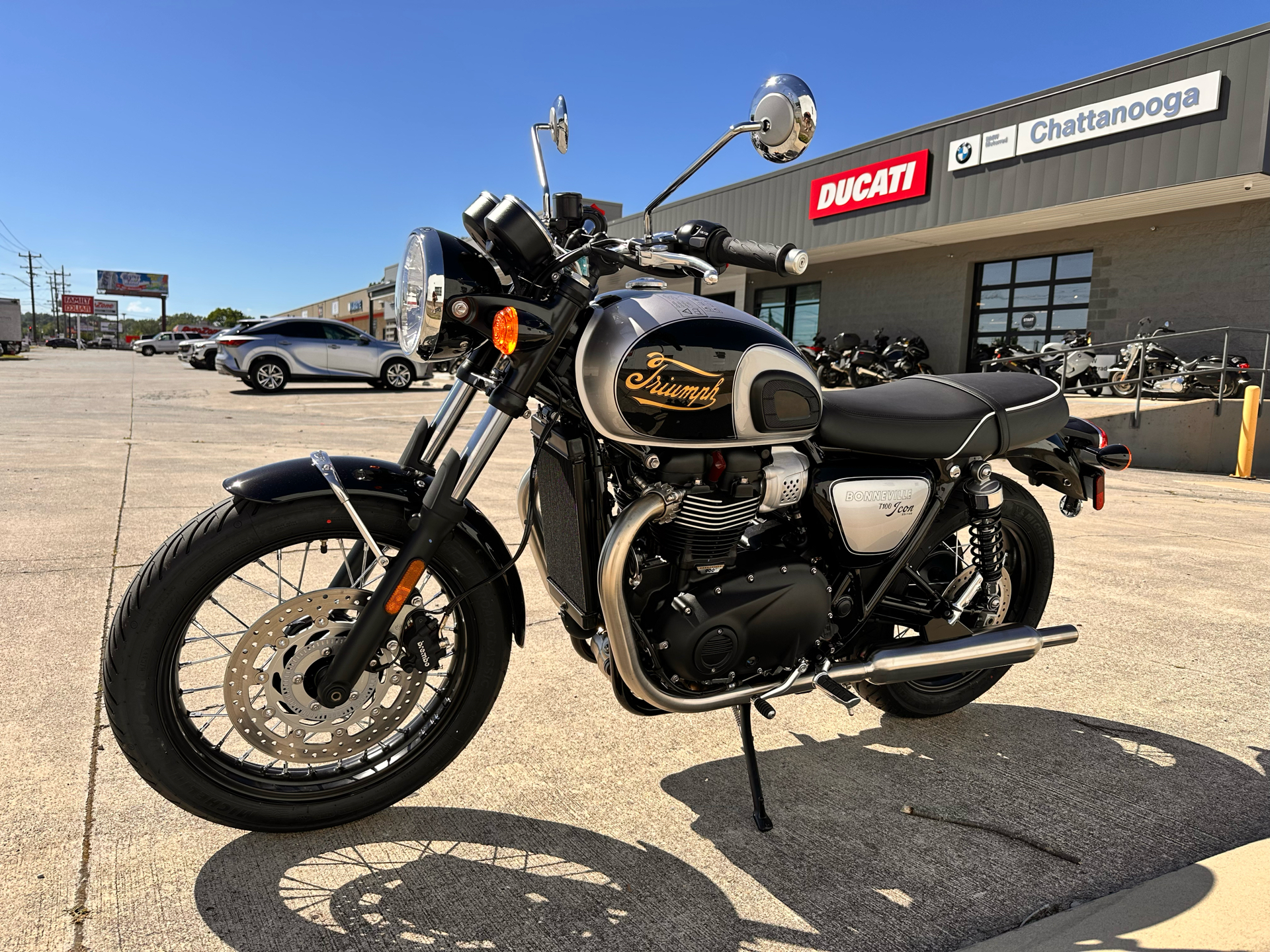 New 2025 Triumph Bonneville T100, Chattanooga TN | Specs