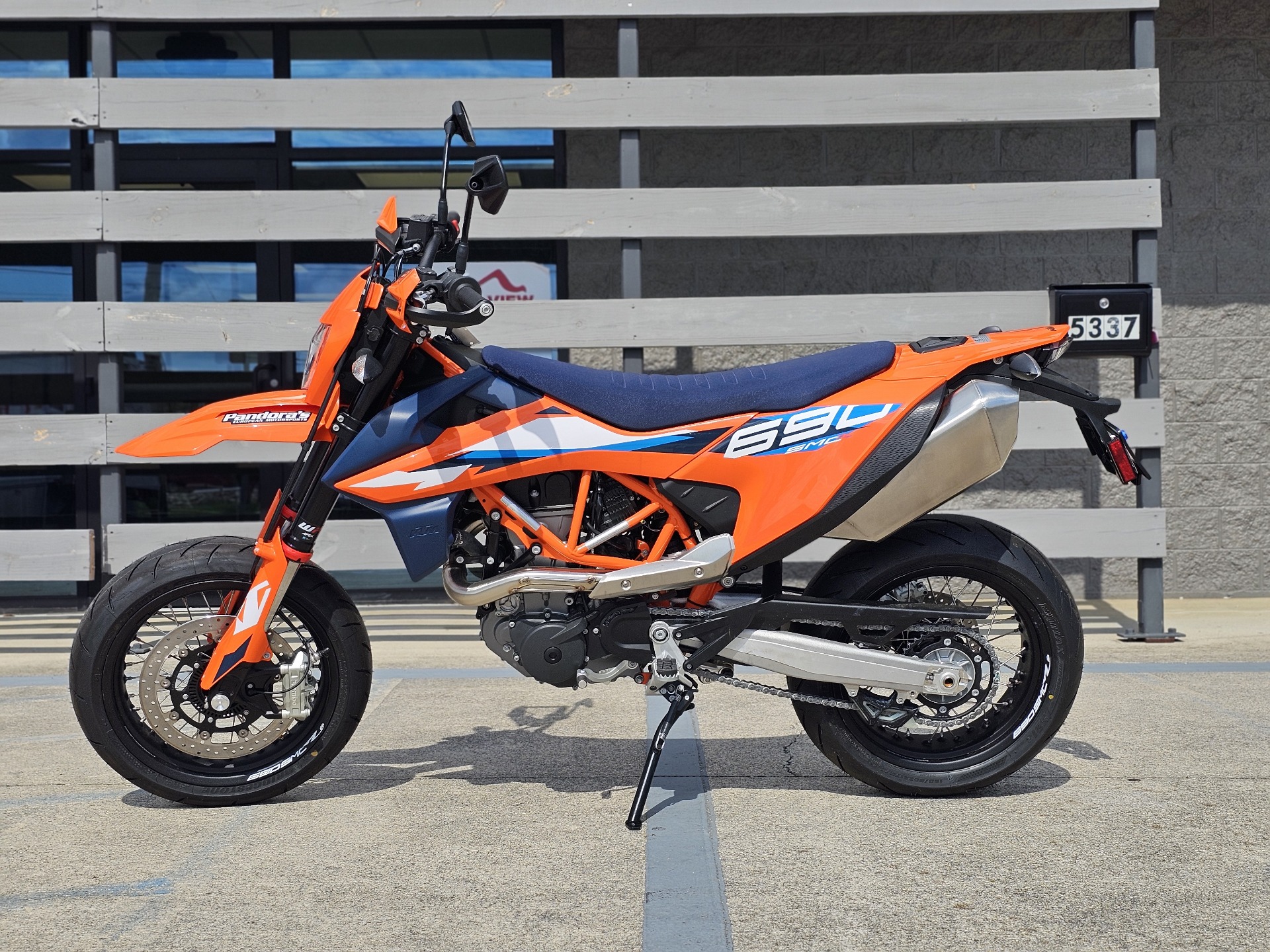 New 2024 KTM 690 SMC R, Chattanooga TN | Specs, Price, Photos