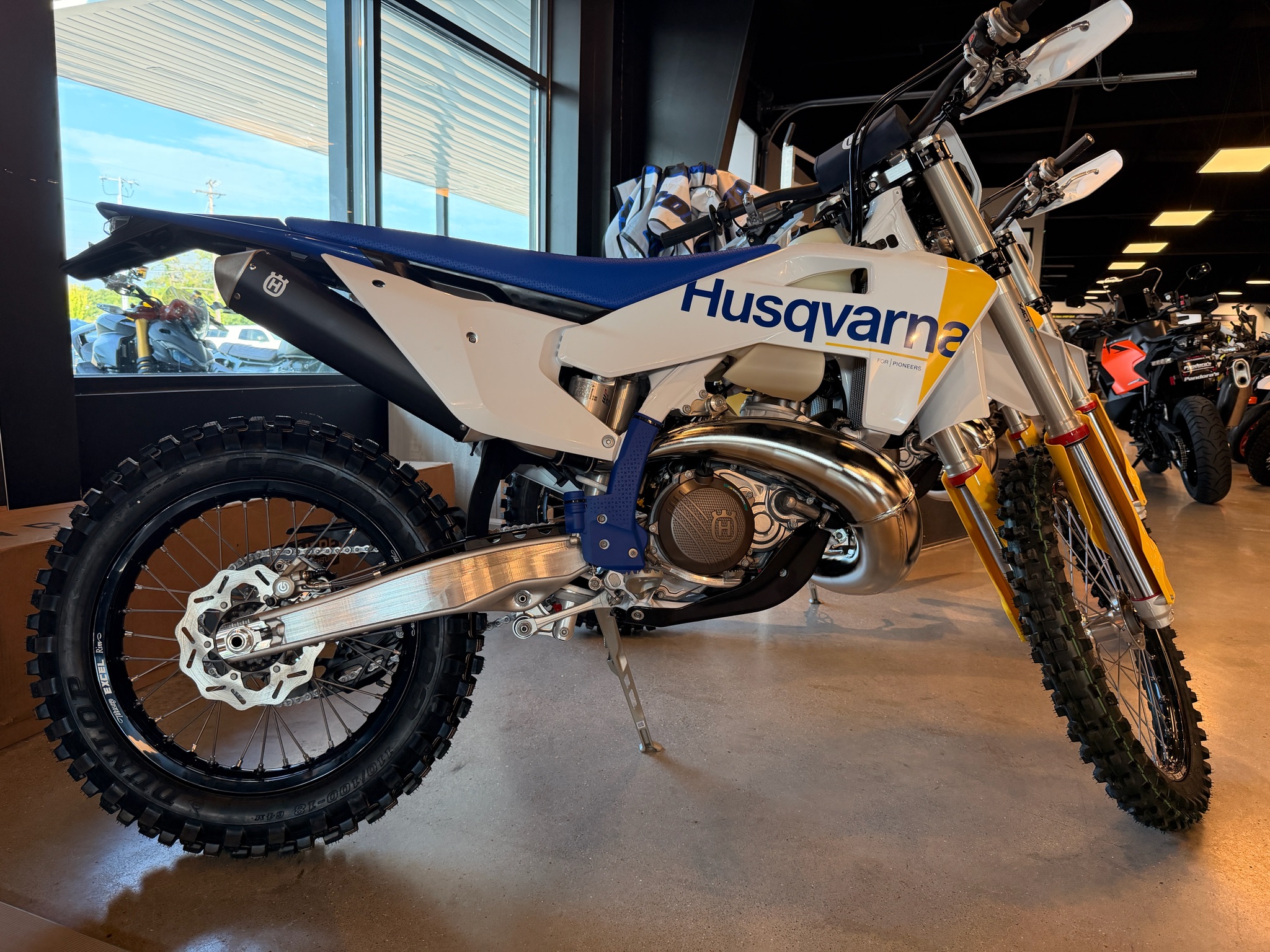 2027 Husqvarna TE 300