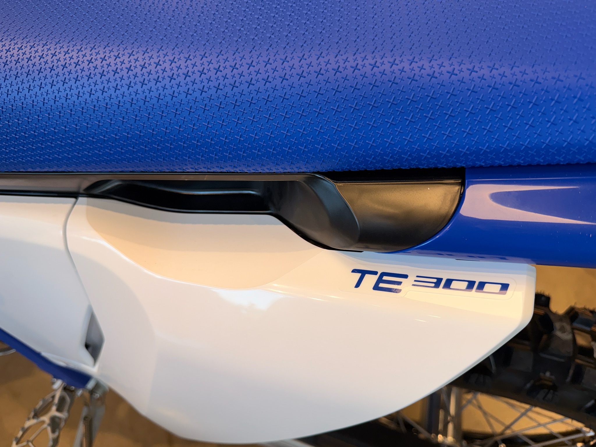 2027 Husqvarna TE 300 3