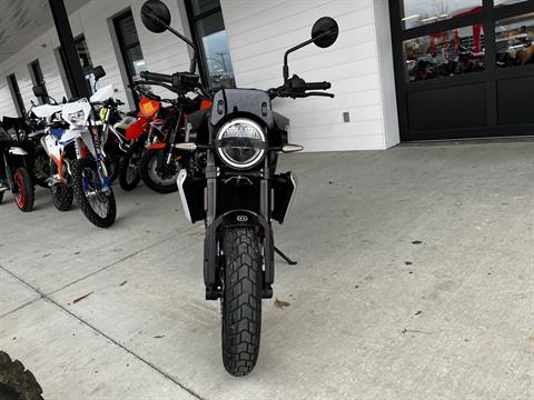 2025 Husqvarna Svartpilen 801 in Chattanooga, Tennessee - Photo 4