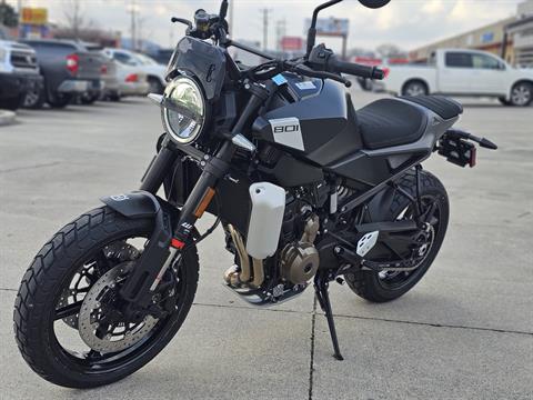 2025 Husqvarna Svartpilen 801 in Chattanooga, Tennessee - Photo 3