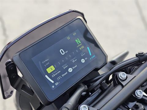 2025 Husqvarna Svartpilen 801 in Chattanooga, Tennessee - Photo 6