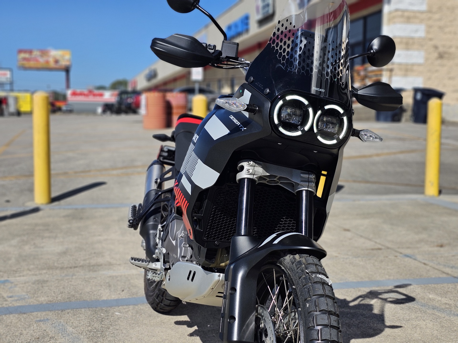 2024 Ducati DesertX in Chattanooga, Tennessee - Photo 3