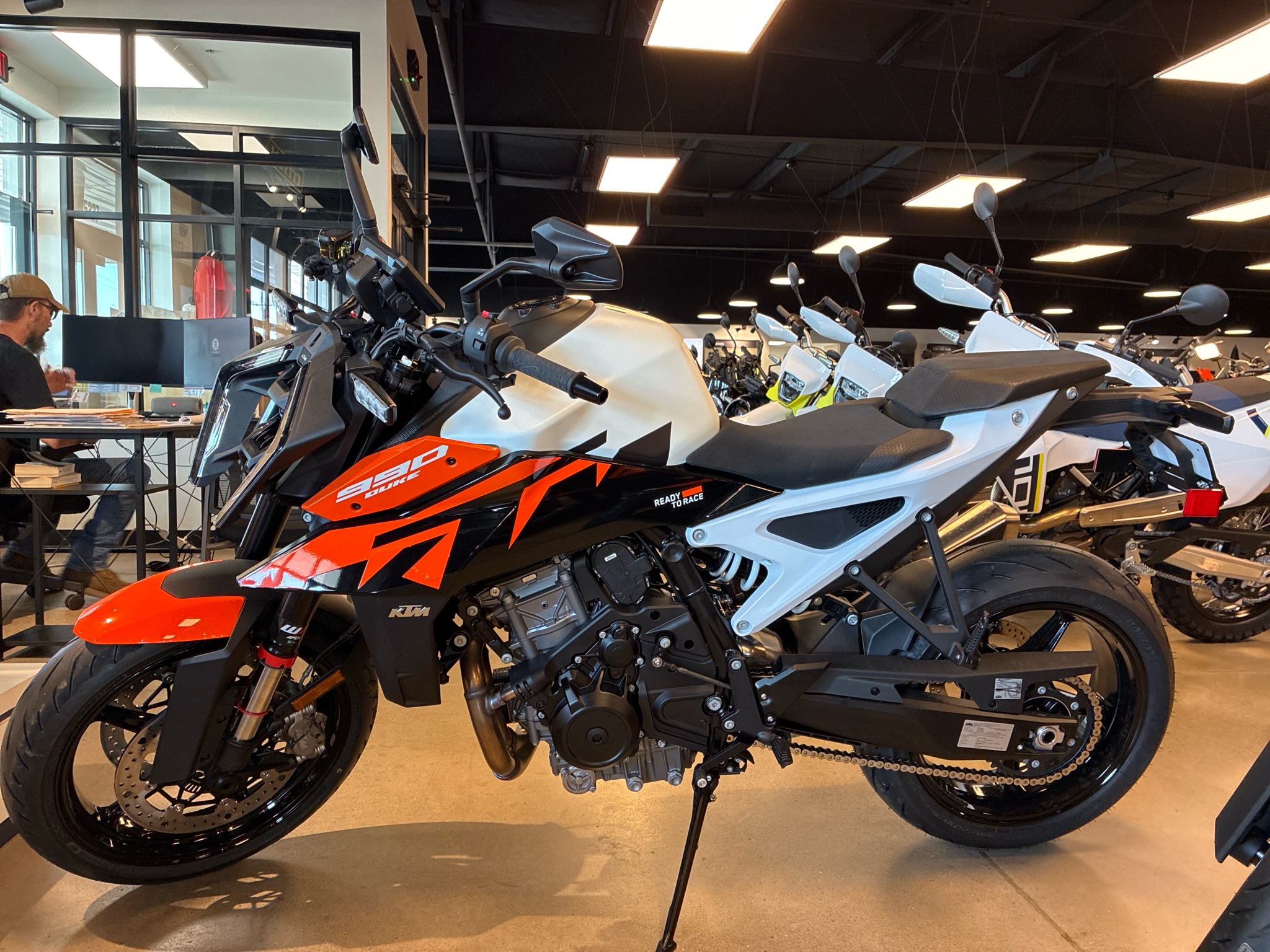 2027 KTM 990 Duke 2