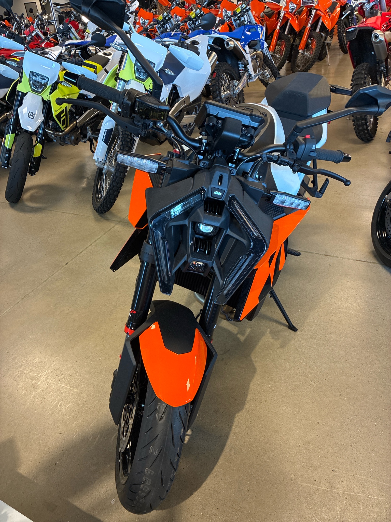 2027 KTM 990 Duke 3