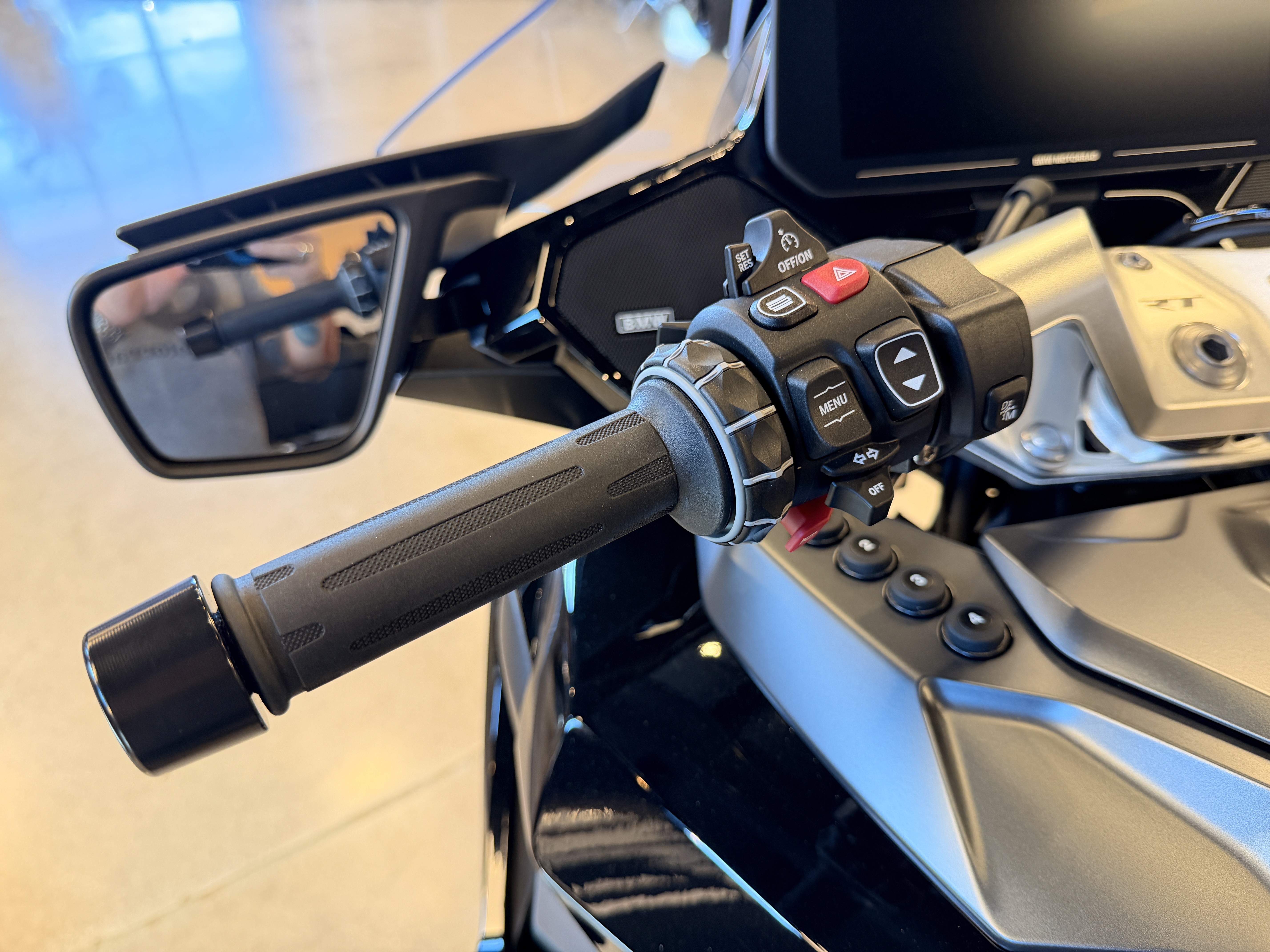 2026 BMW R 1300 RT in Chattanooga, Tennessee - Photo 9