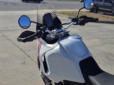 2024 Ducati DesertX in Chattanooga, Tennessee - Photo 5