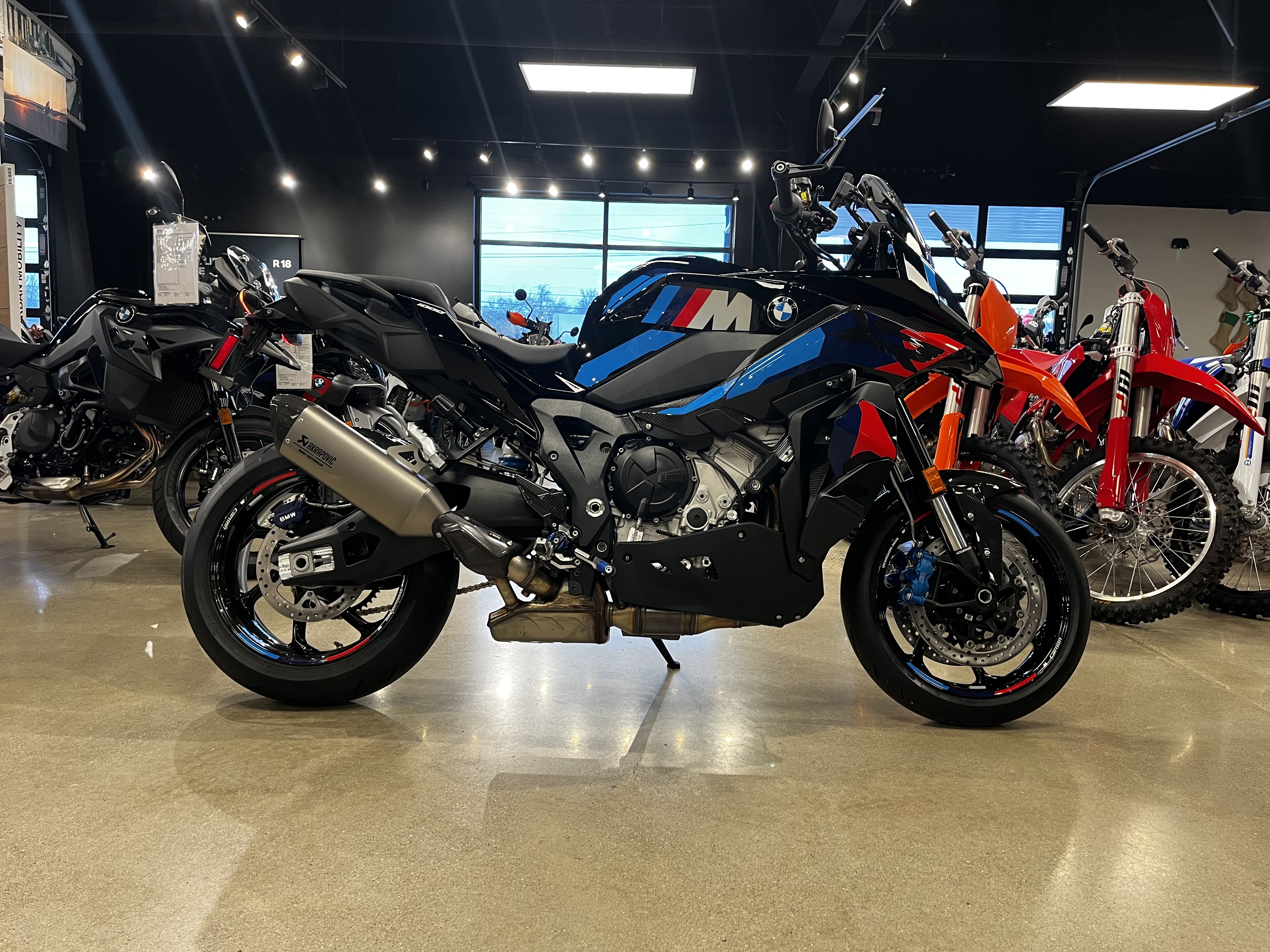 2026 BMW M 1000 XR in Chattanooga, Tennessee - Photo 2