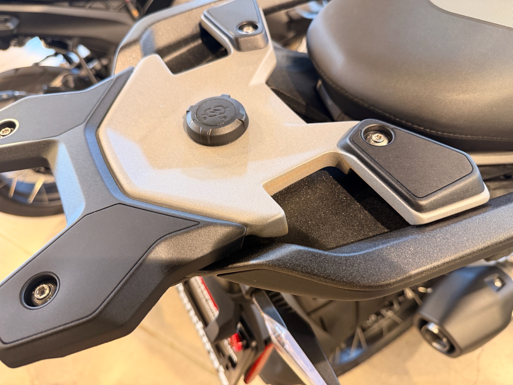2026 BMW R 1300 GS 4