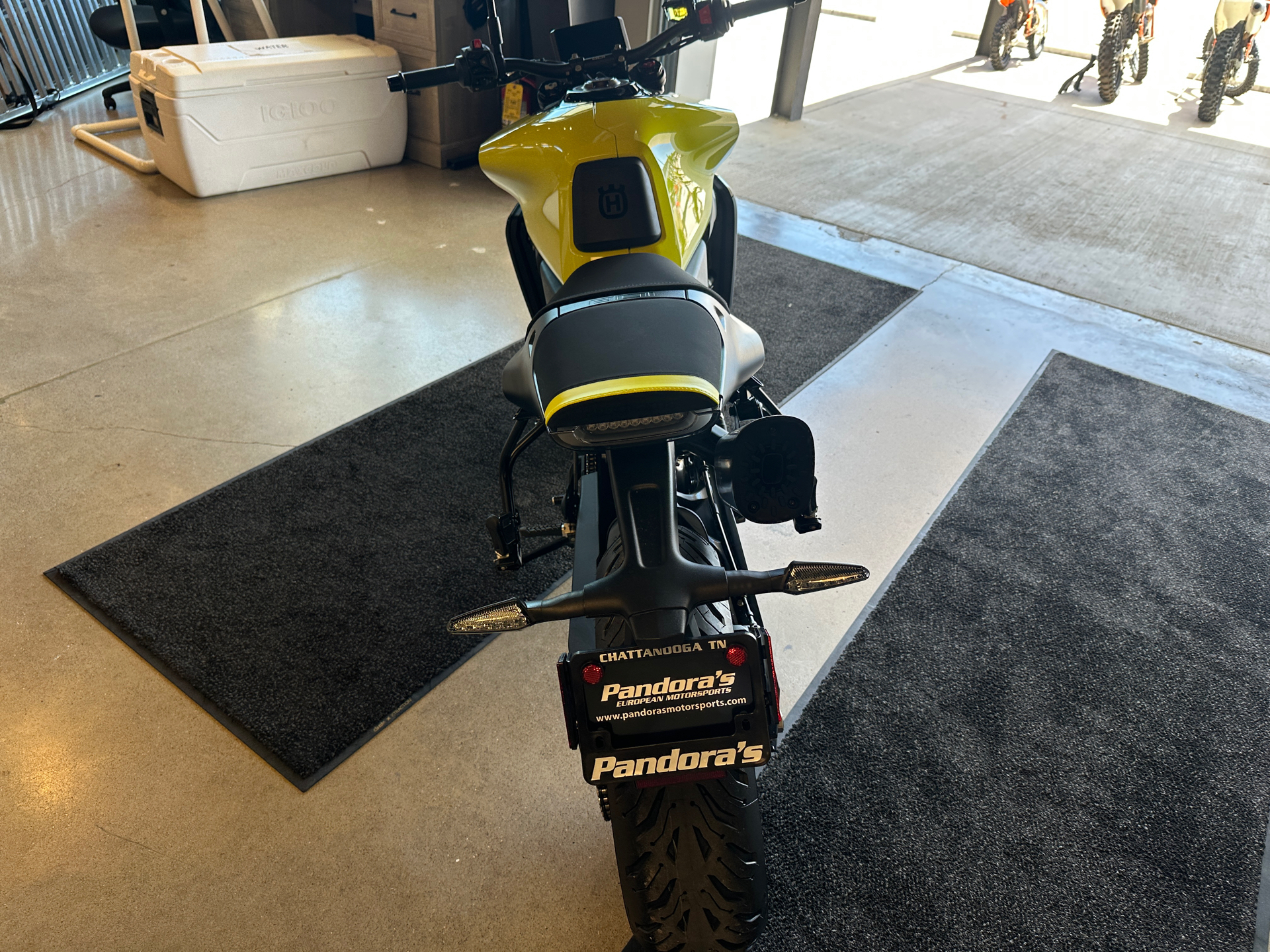 2025 Husqvarna Vitpilen 801 in Chattanooga, Tennessee - Photo 3