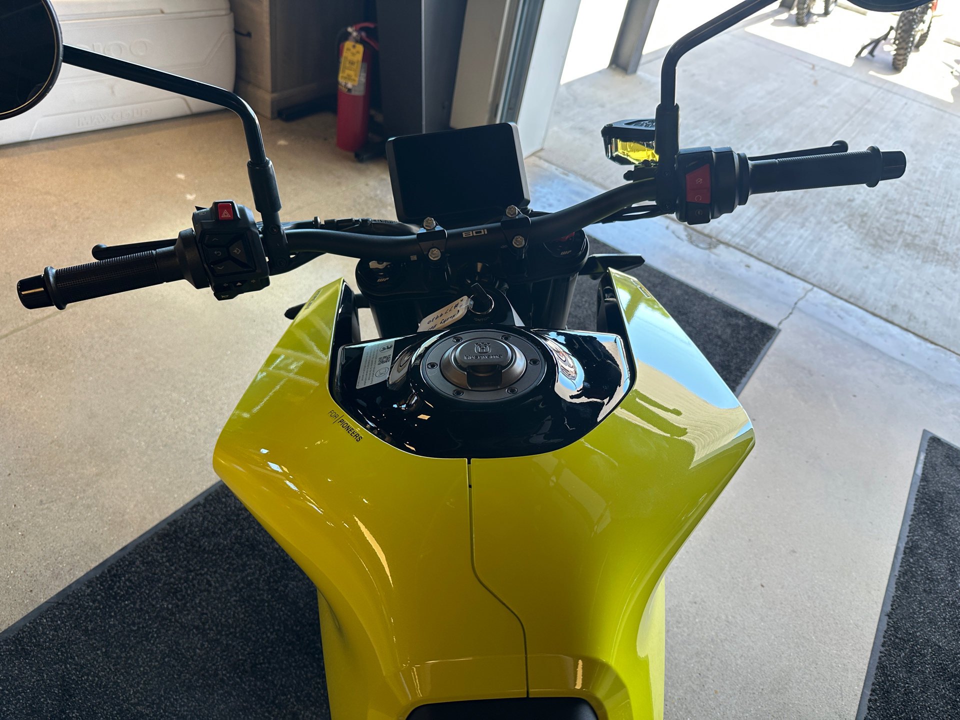 2025 Husqvarna Vitpilen 801 in Chattanooga, Tennessee - Photo 4