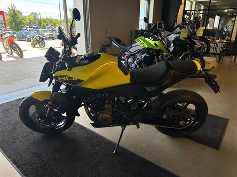 2025 Husqvarna Vitpilen 801 in Chattanooga, Tennessee - Photo 5